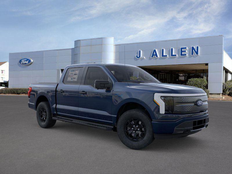 2025 Ford F-150 Lightning XLT SuperCrew AWD