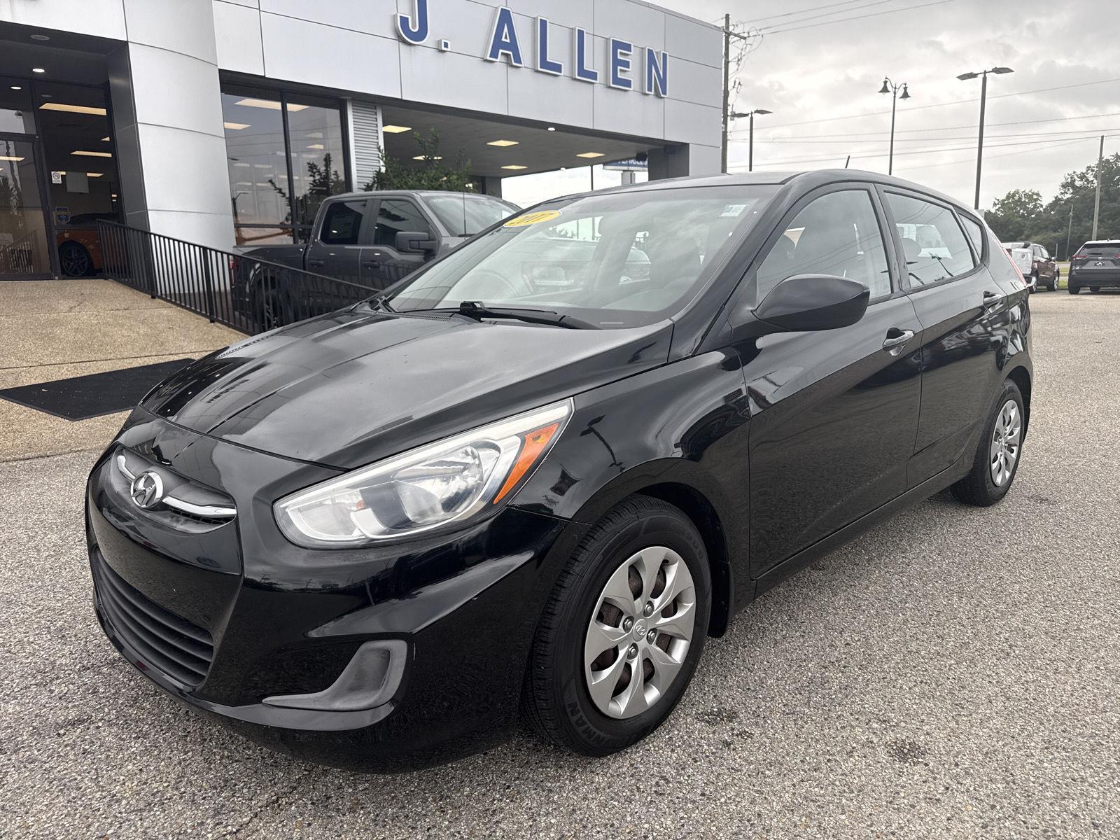Ultra Black Pearl 2017 Hyundai Accent Hatchback Front-Wheel Drive Automatic