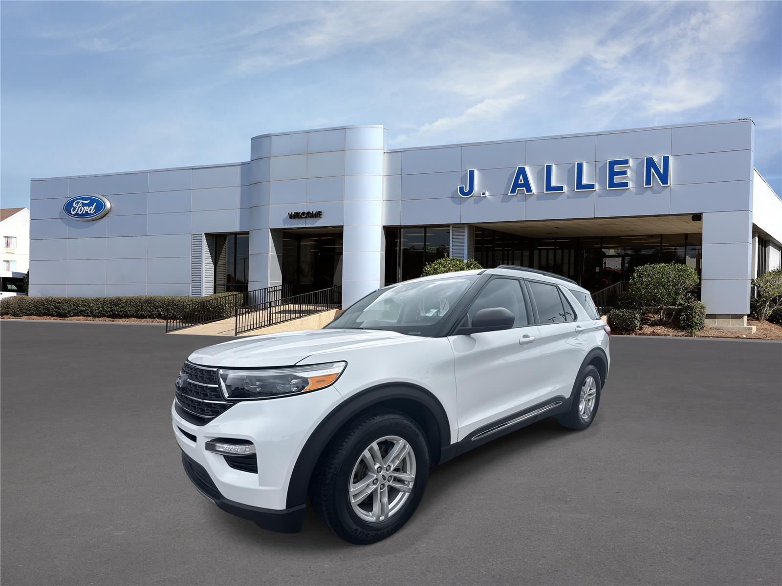 Oxford White 2021 Ford Explorer SUV / Crossover Rear-Wheel Drive Automatic