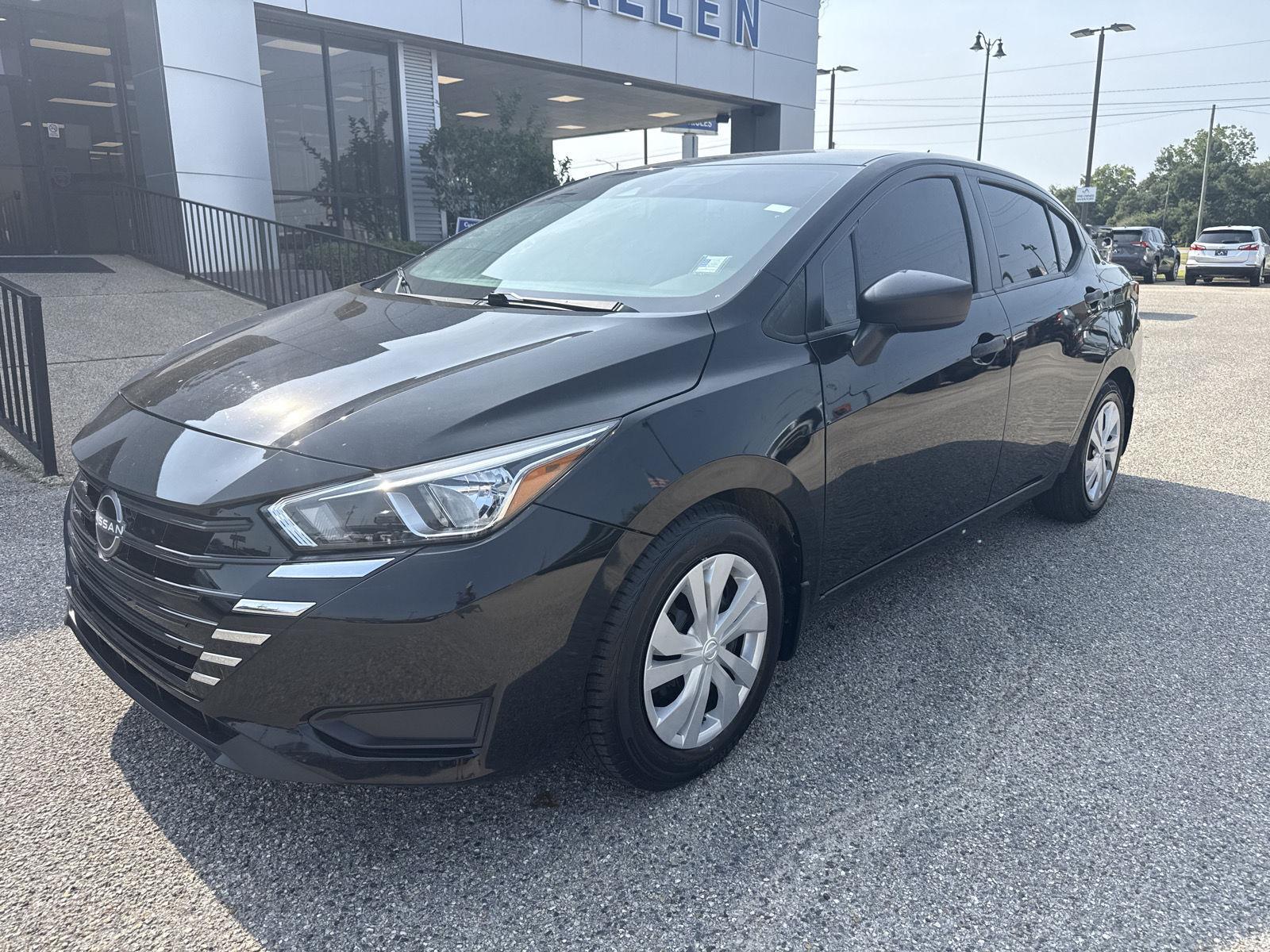 2023 Nissan Versa S FWD