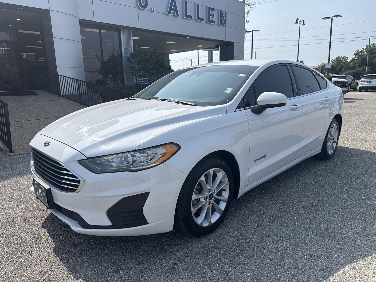 2019 Ford Fusion Hybrid SE FWD