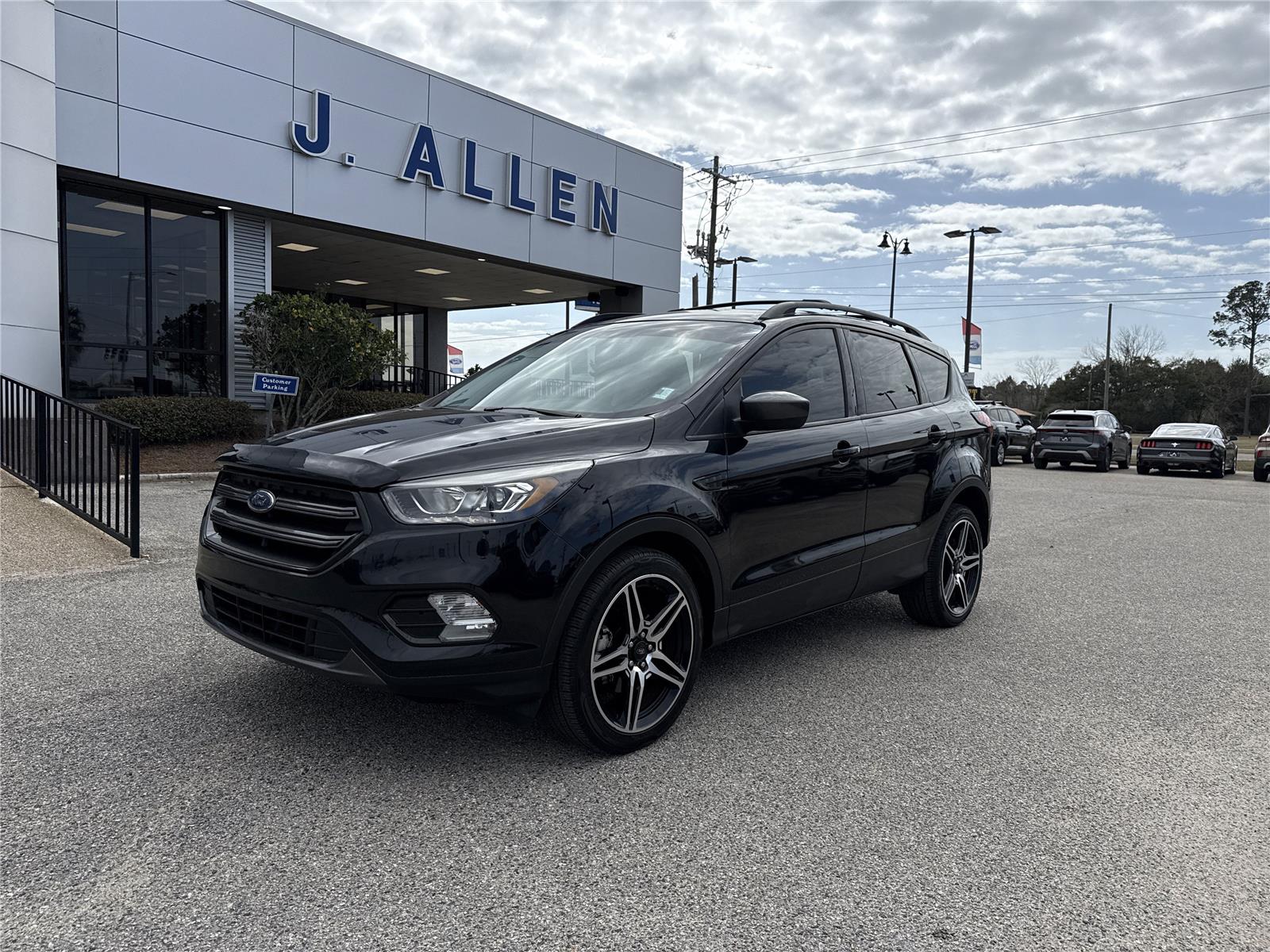 2019 Ford Escape SEL FWD