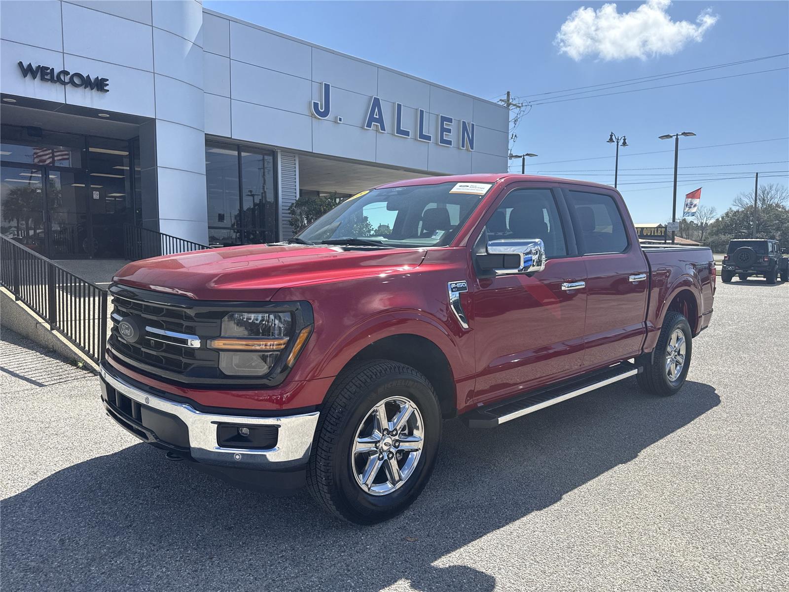2025 Ford F-150 XLT SuperCrew 4WD