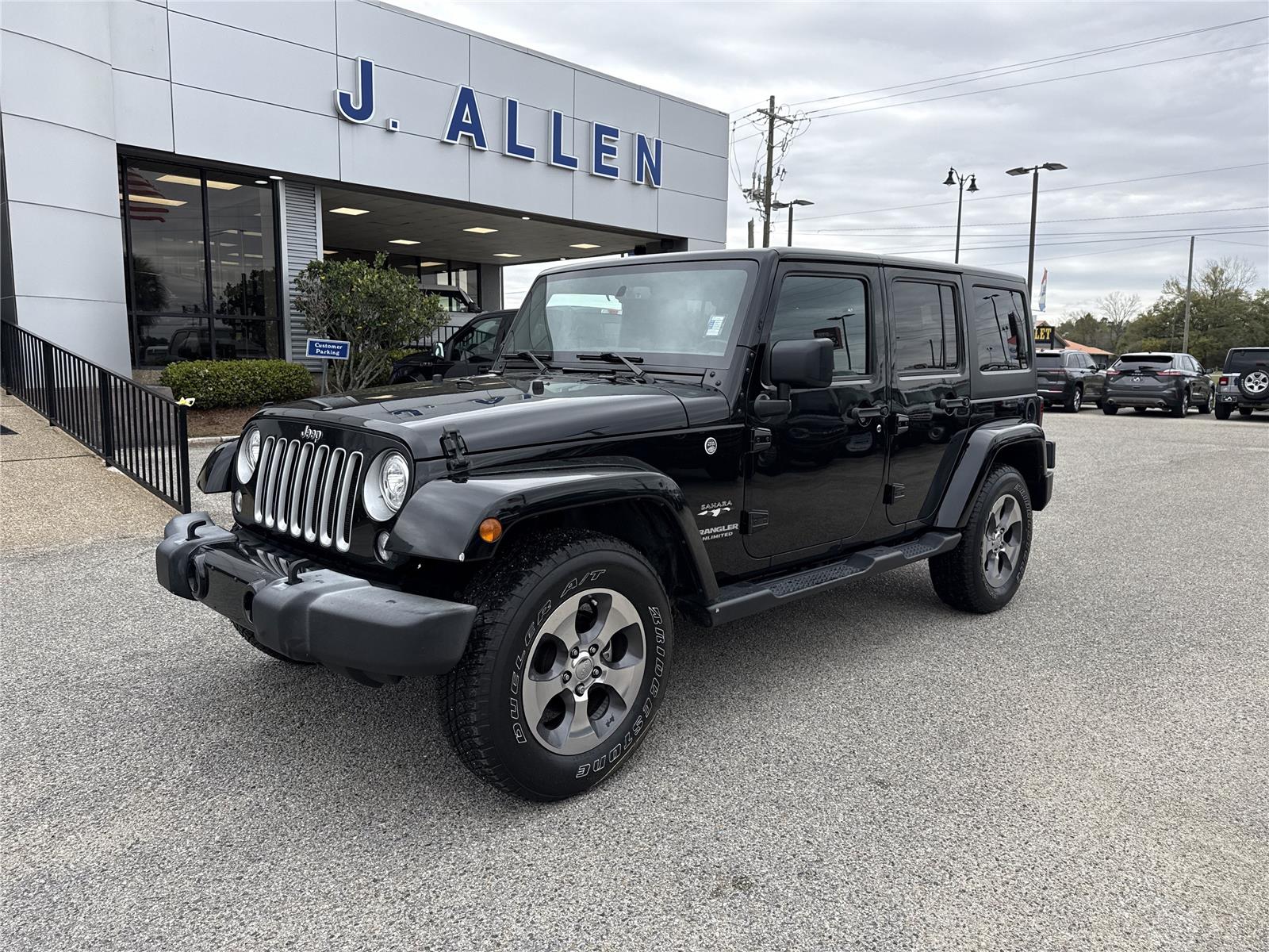 Black Clearcoat 2017 Jeep Wrangler Unlimited Sahara 4WD SUV / Crossover Four-Wheel Drive 6-Speed Manual