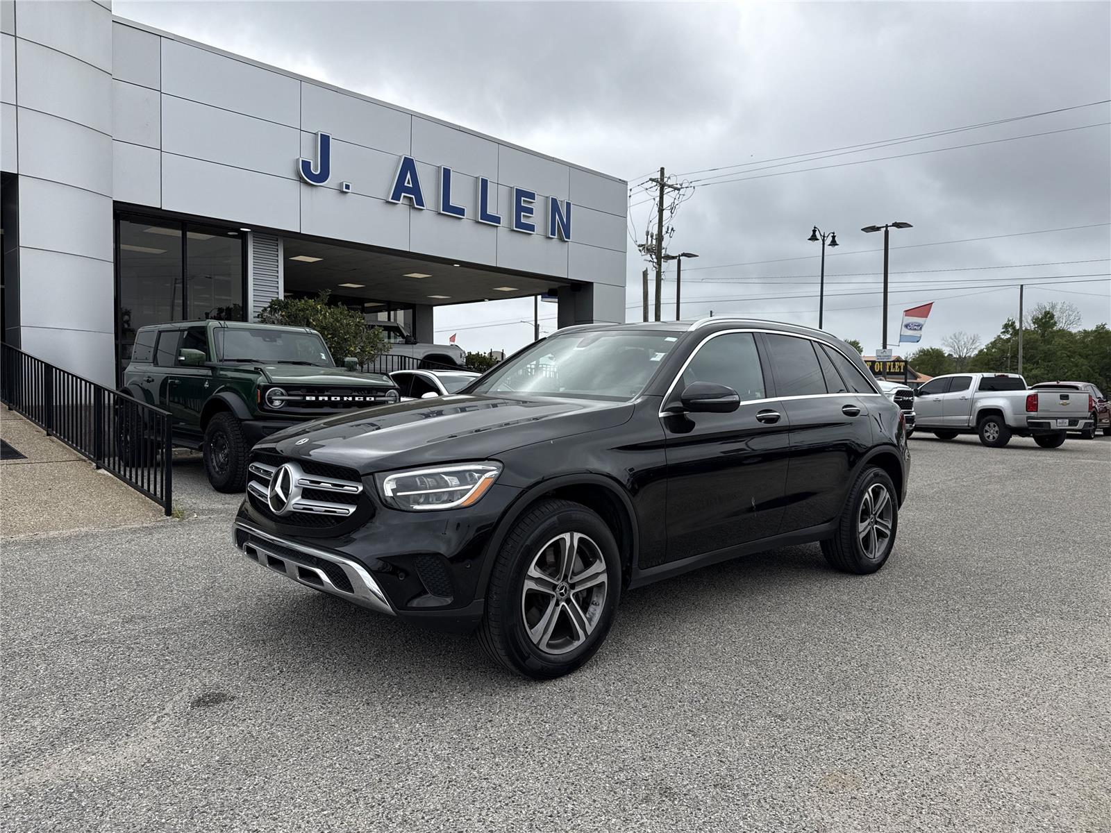 Black 2021 Mercedes-Benz GLC 300 SUV RWD SUV / Crossover Rear-Wheel Drive Automatic