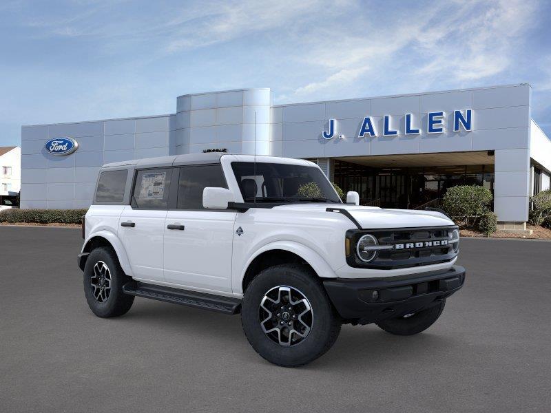 Oxford White 2026 Ford Bronco SUV / Crossover Four-Wheel Drive Automatic