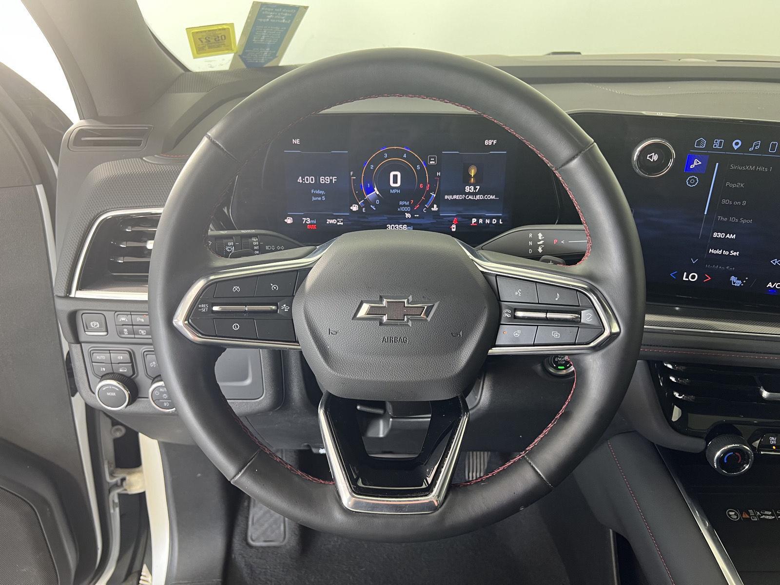 Used 2025 Pearl Chevrolet RST image 10