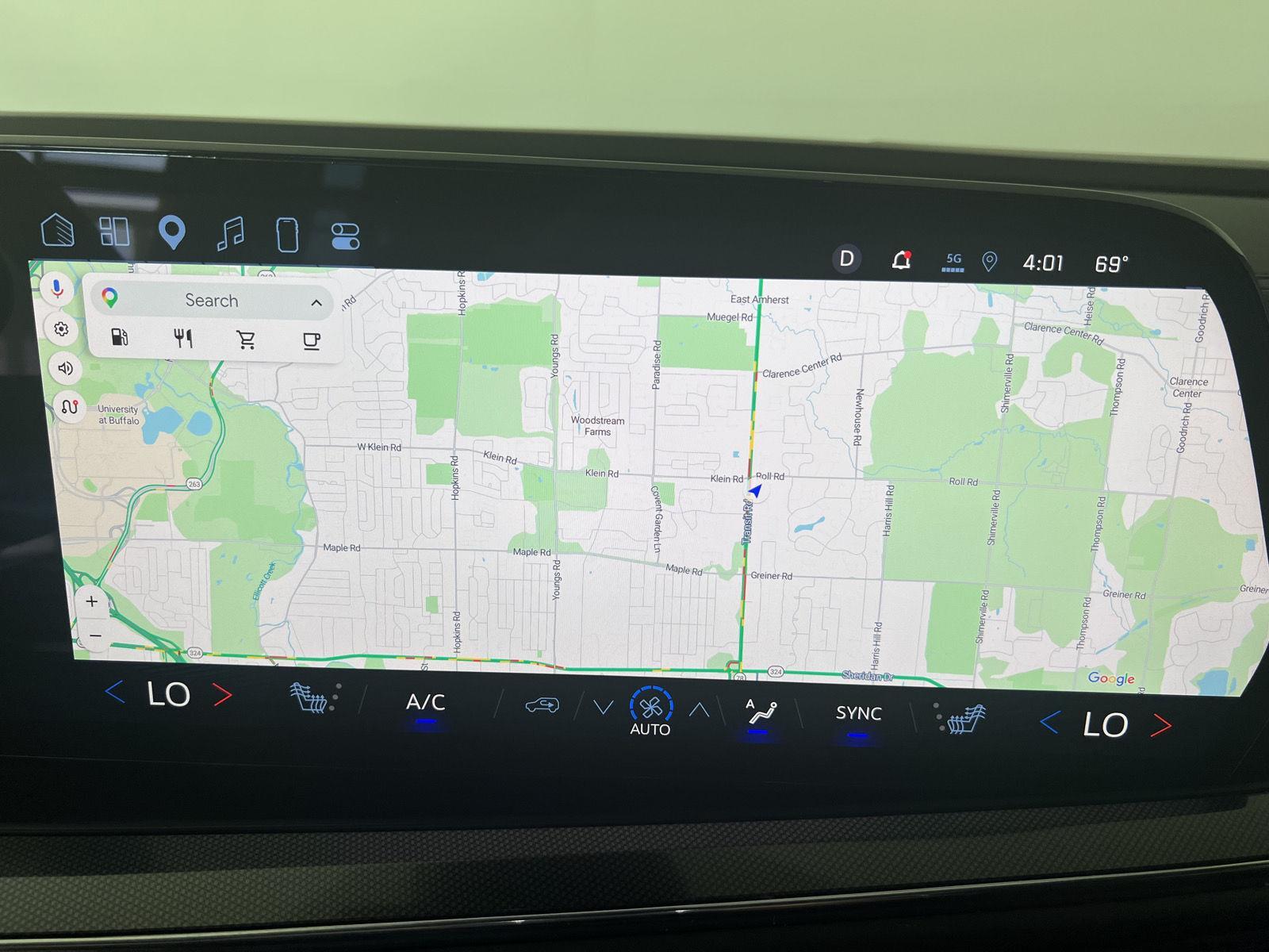 Used 2025 Pearl Chevrolet RST image 17