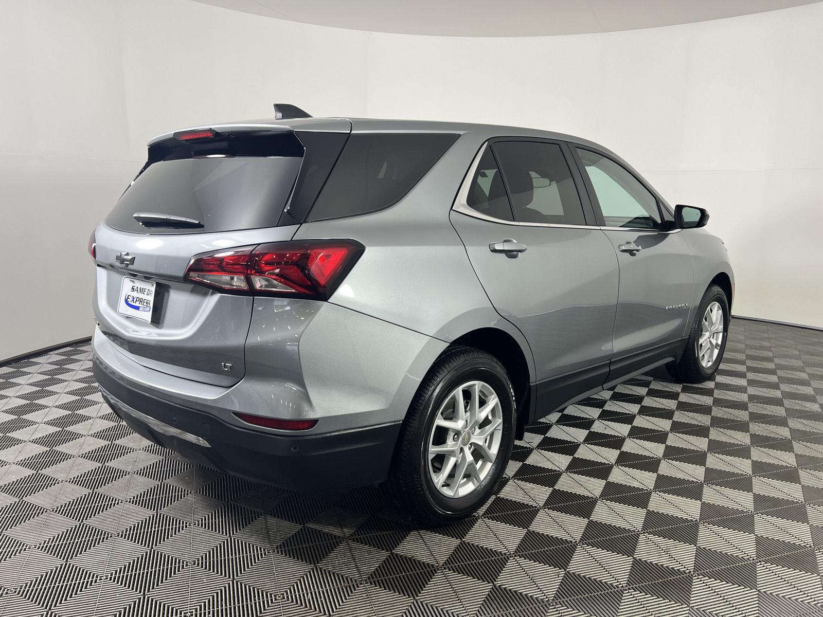 Used 2024 Sterling Gray Metallic Chevrolet LT image 25