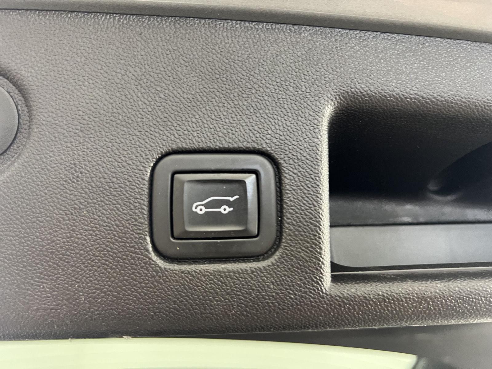Used 2024 Sterling Gray Metallic Chevrolet LT image 22