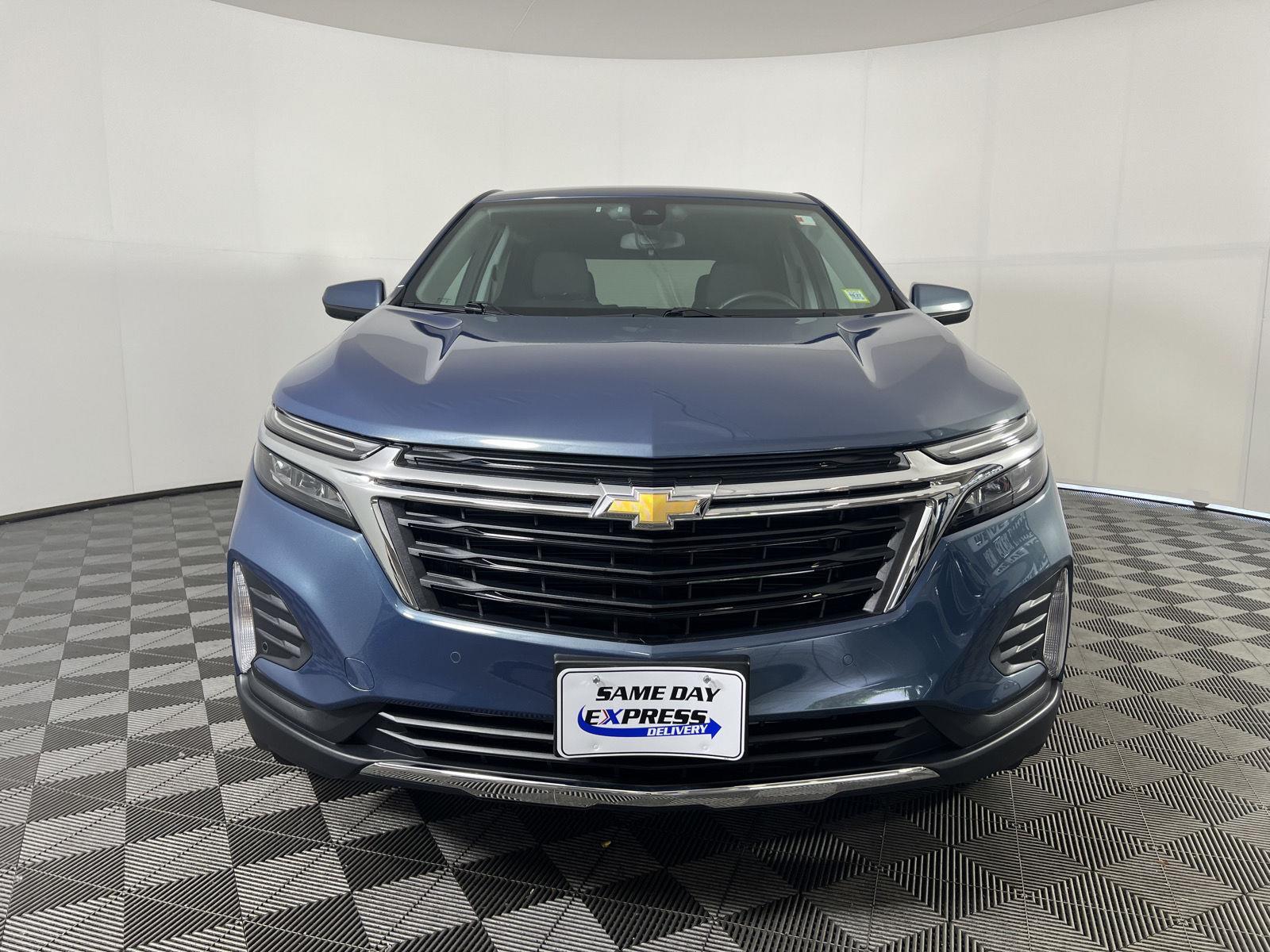 Used 2024 Lakeshore Blue Chevrolet LT image 28