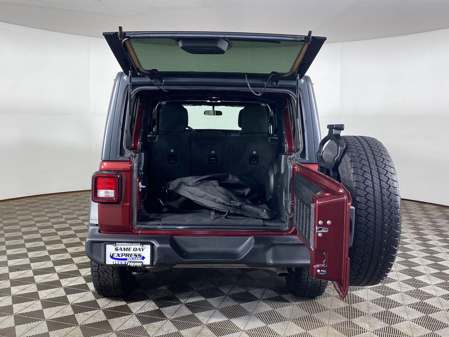 Used 2021 Snazzberry Pearlcoat Jeep Unlimited Sport Altitude image 19