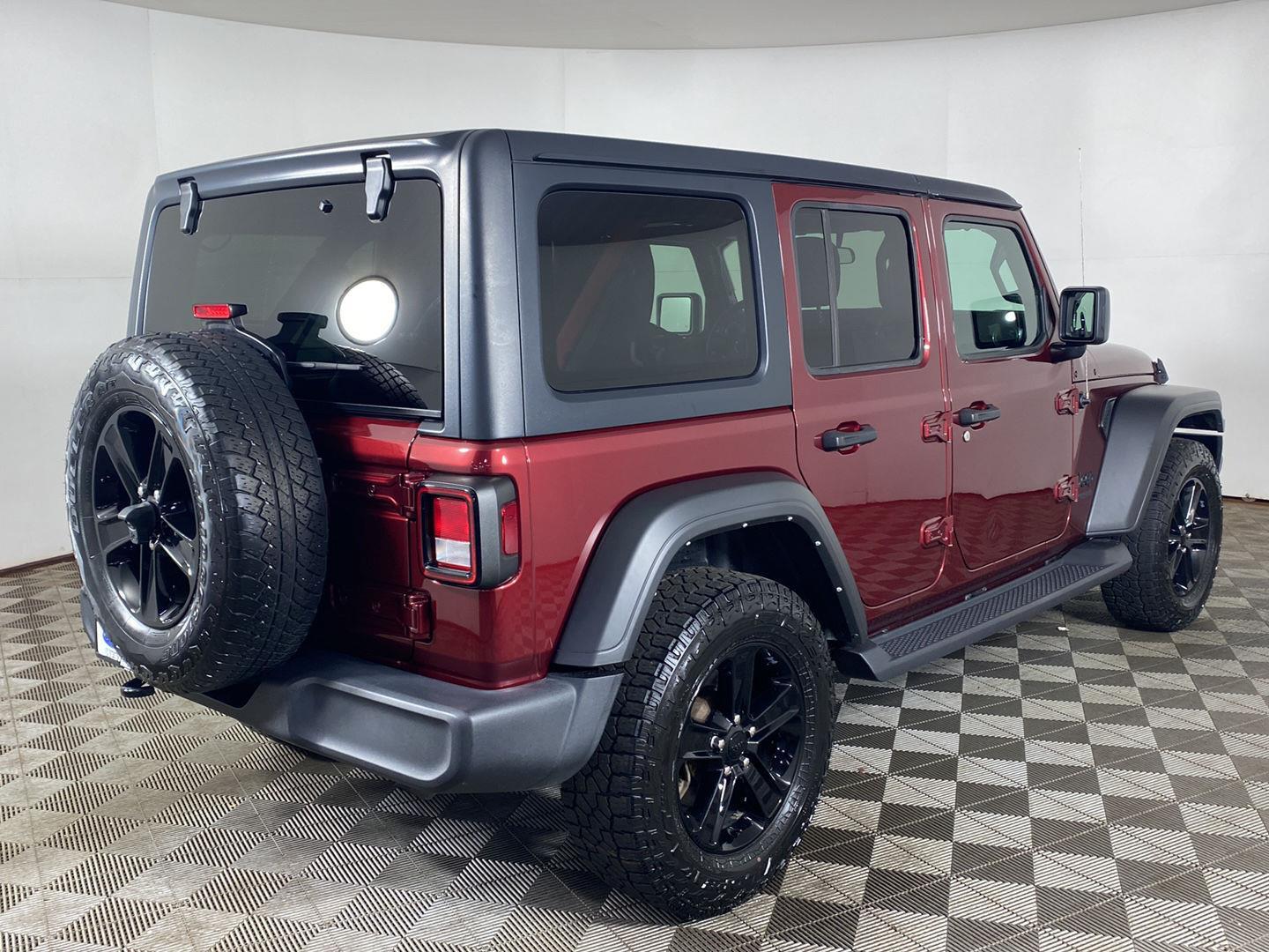 Used 2021 Snazzberry Pearlcoat Jeep Unlimited Sport Altitude image 20