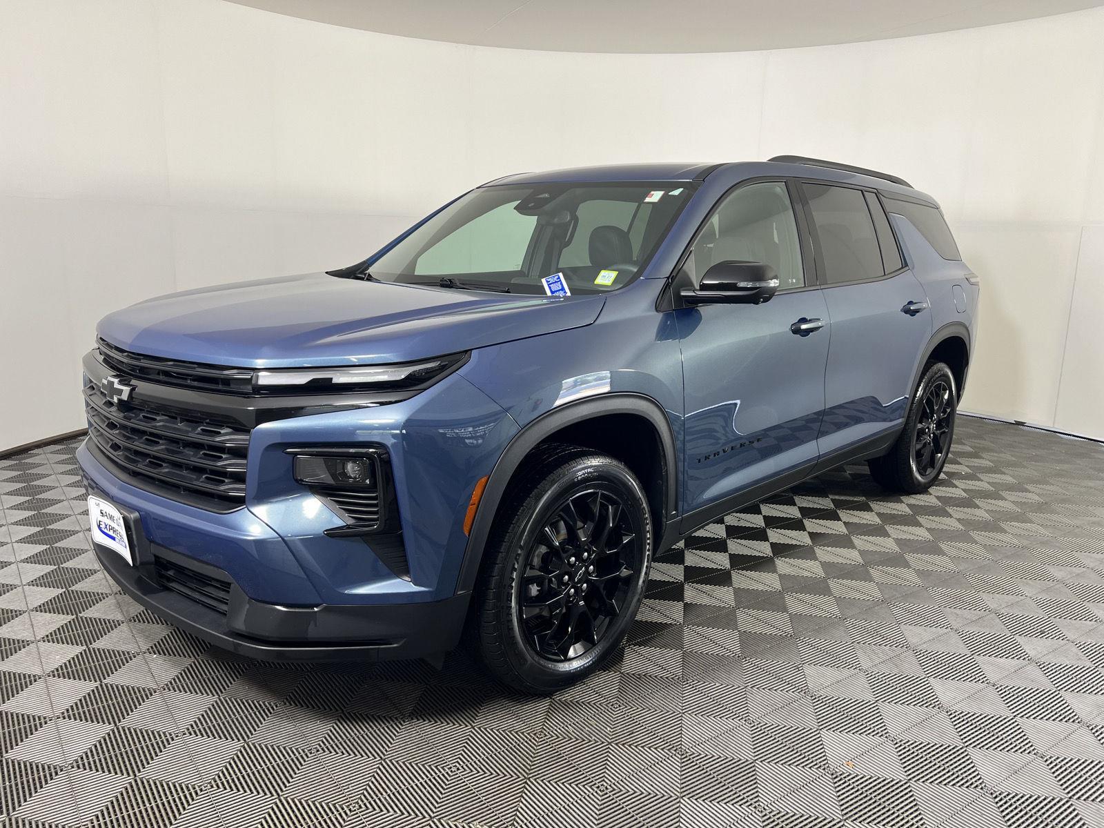 Used 2024 Lakeshore Blue Chevrolet LT image 32