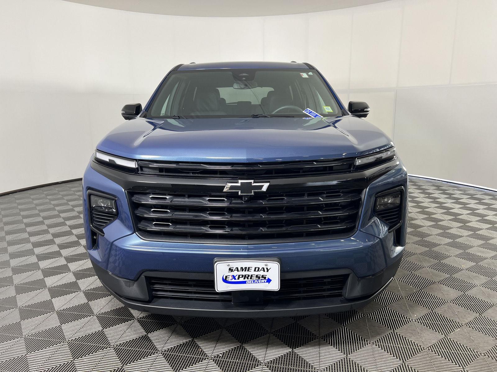 Used 2024 Lakeshore Blue Chevrolet LT image 33