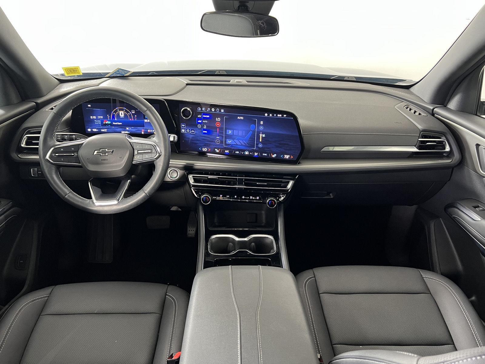 Used 2024 Lakeshore Blue Chevrolet LT image 21