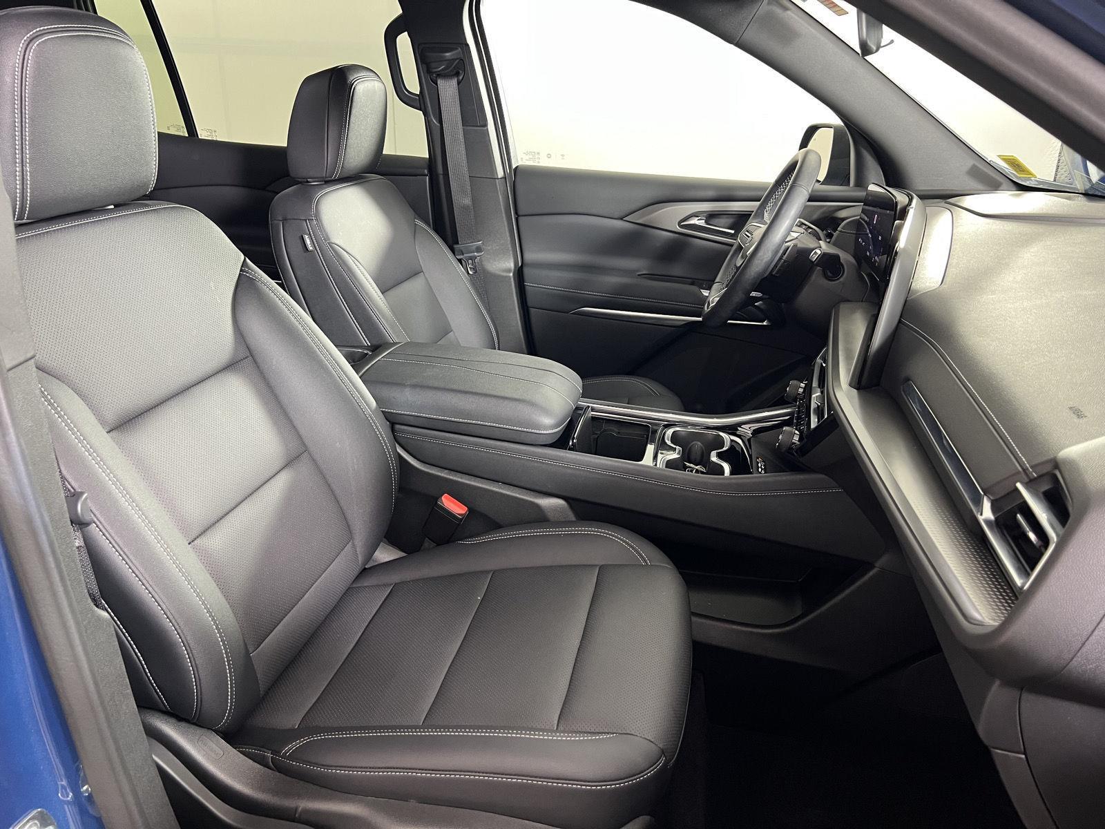 Used 2024 Lakeshore Blue Chevrolet LT image 25
