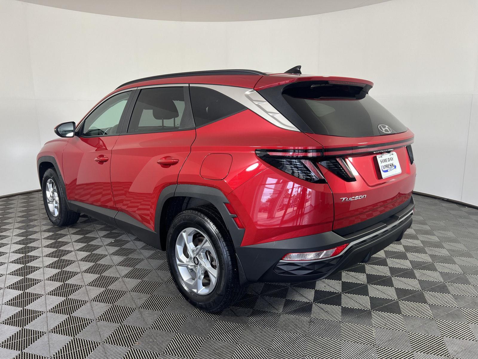 Used 2023 Calypso Red Hyundai SEL image 25