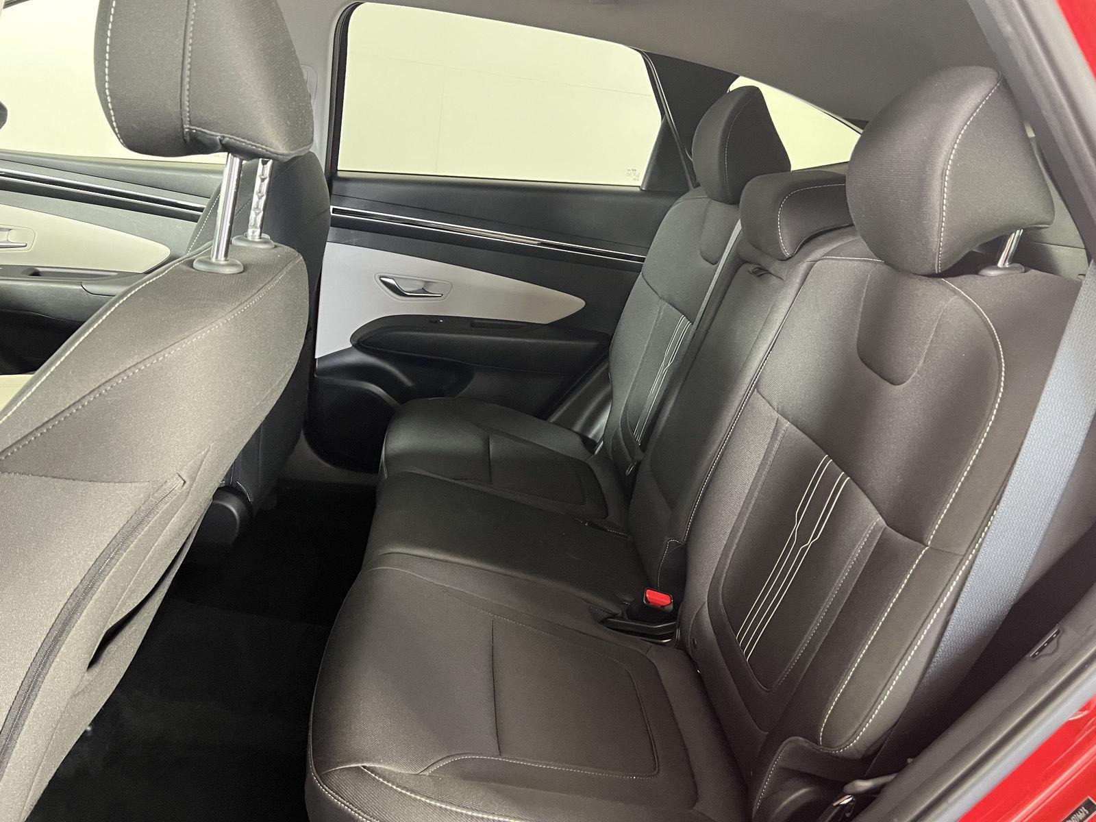 Used 2023 Calypso Red Hyundai SEL image 17