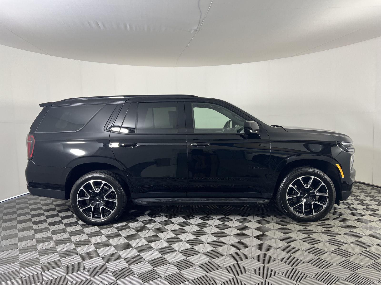 Used 2025 Black Chevrolet RST image 28