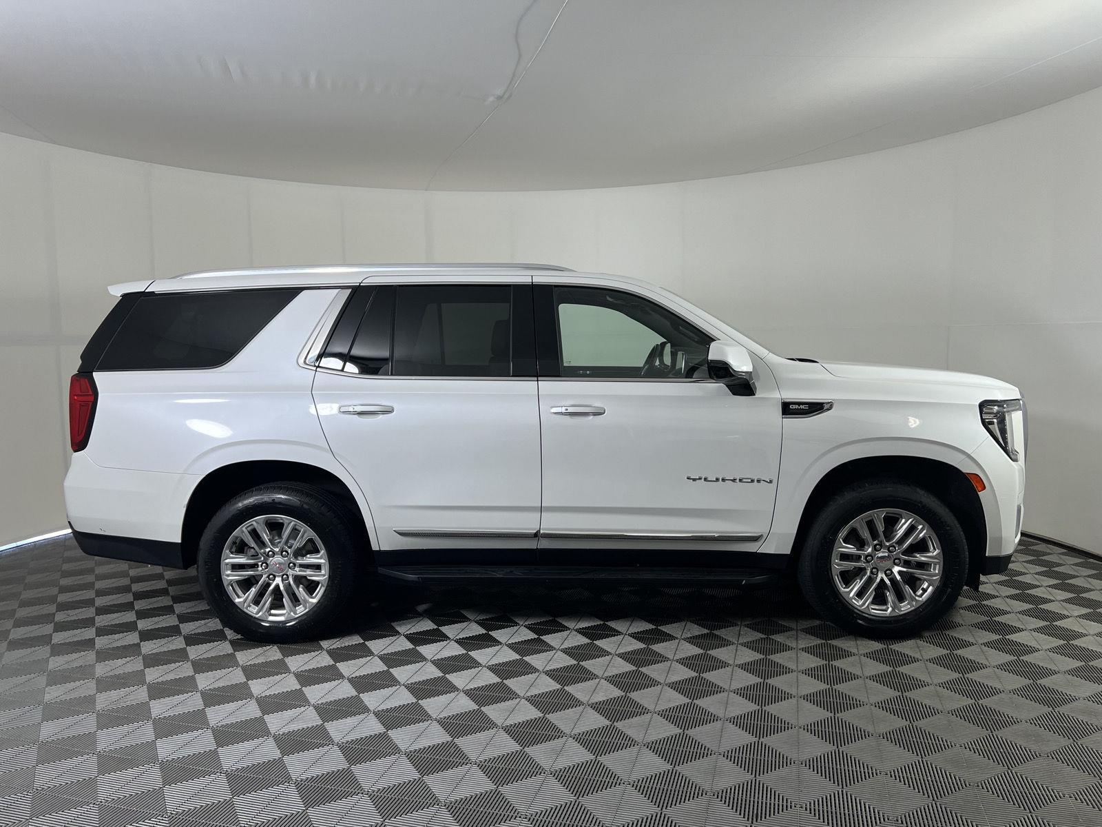 Used 2022 White Frost GMC SLT image 37