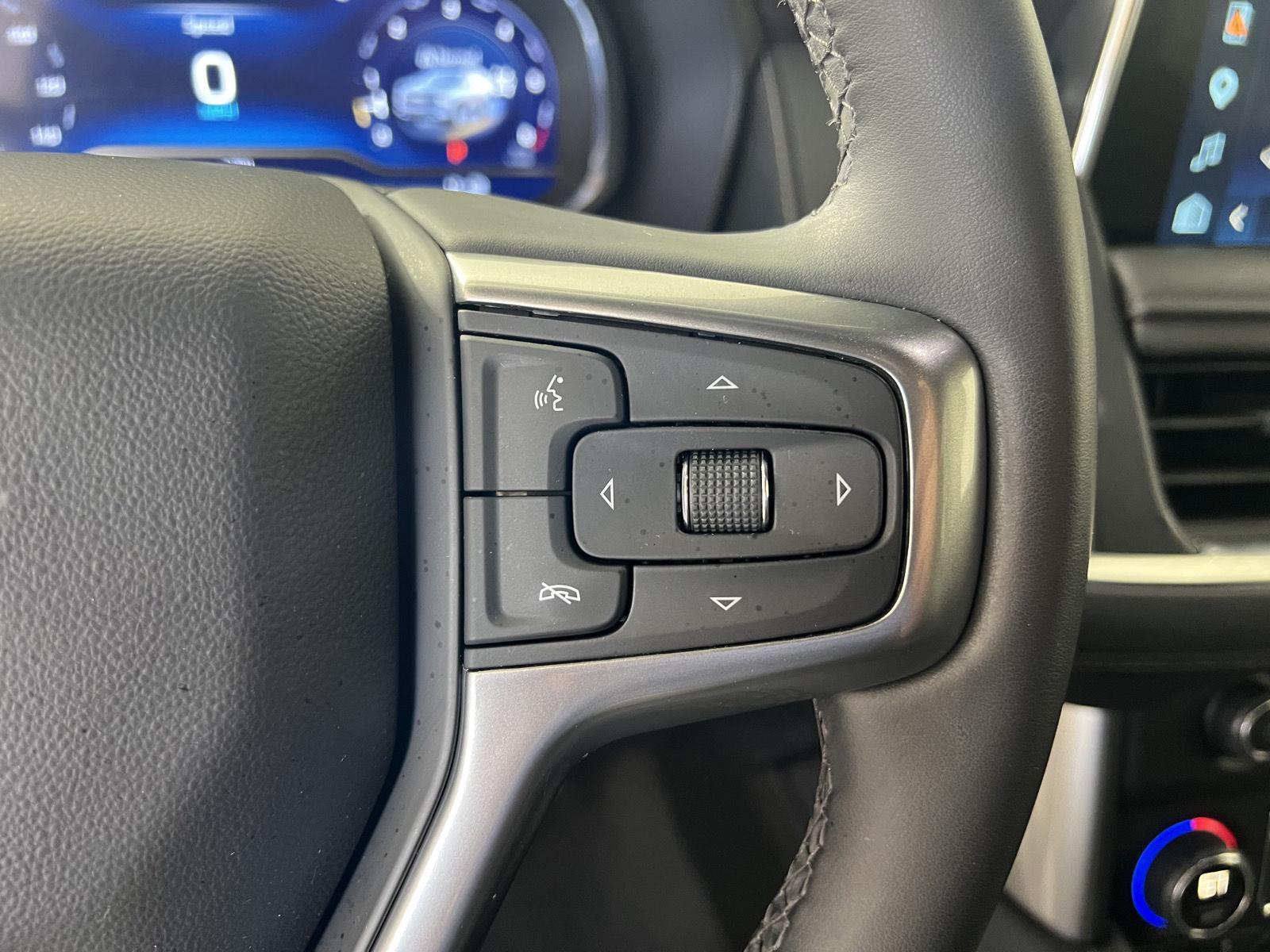 Used 2023 Summit White Chevrolet LT image 12
