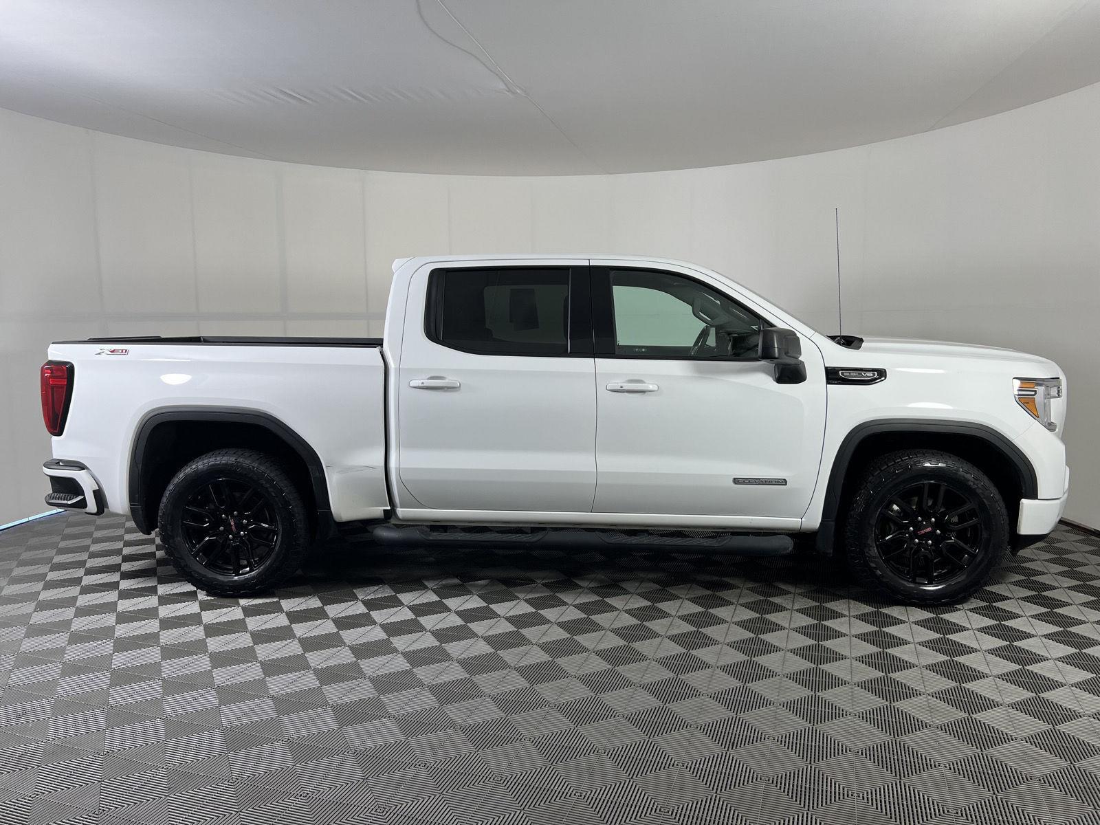 Used 2021 Summit White GMC Elevation image 9