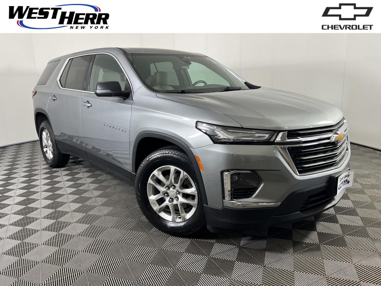 2023 Chevrolet Traverse LS