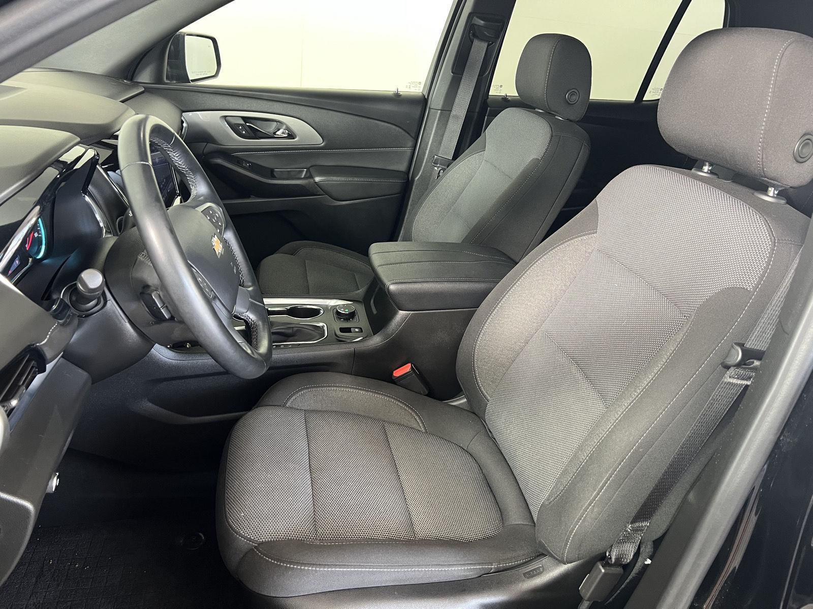 Used 2023 Black Metallic Chevrolet LT image 4
