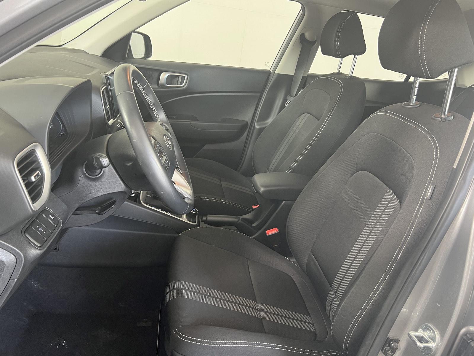 Used 2023 Shimmering Silver Hyundai SEL image 4