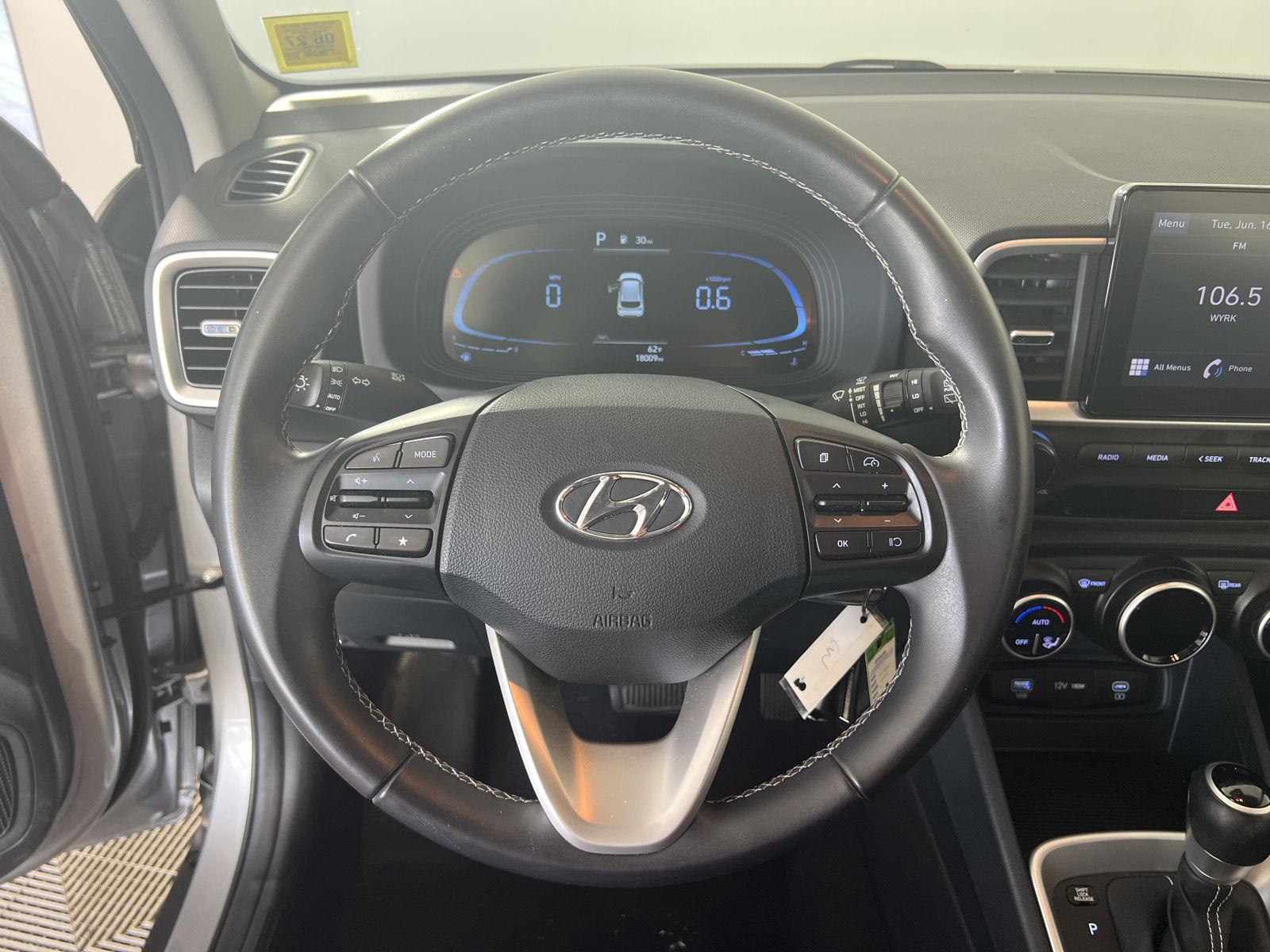 Used 2023 Shimmering Silver Hyundai SEL image 7