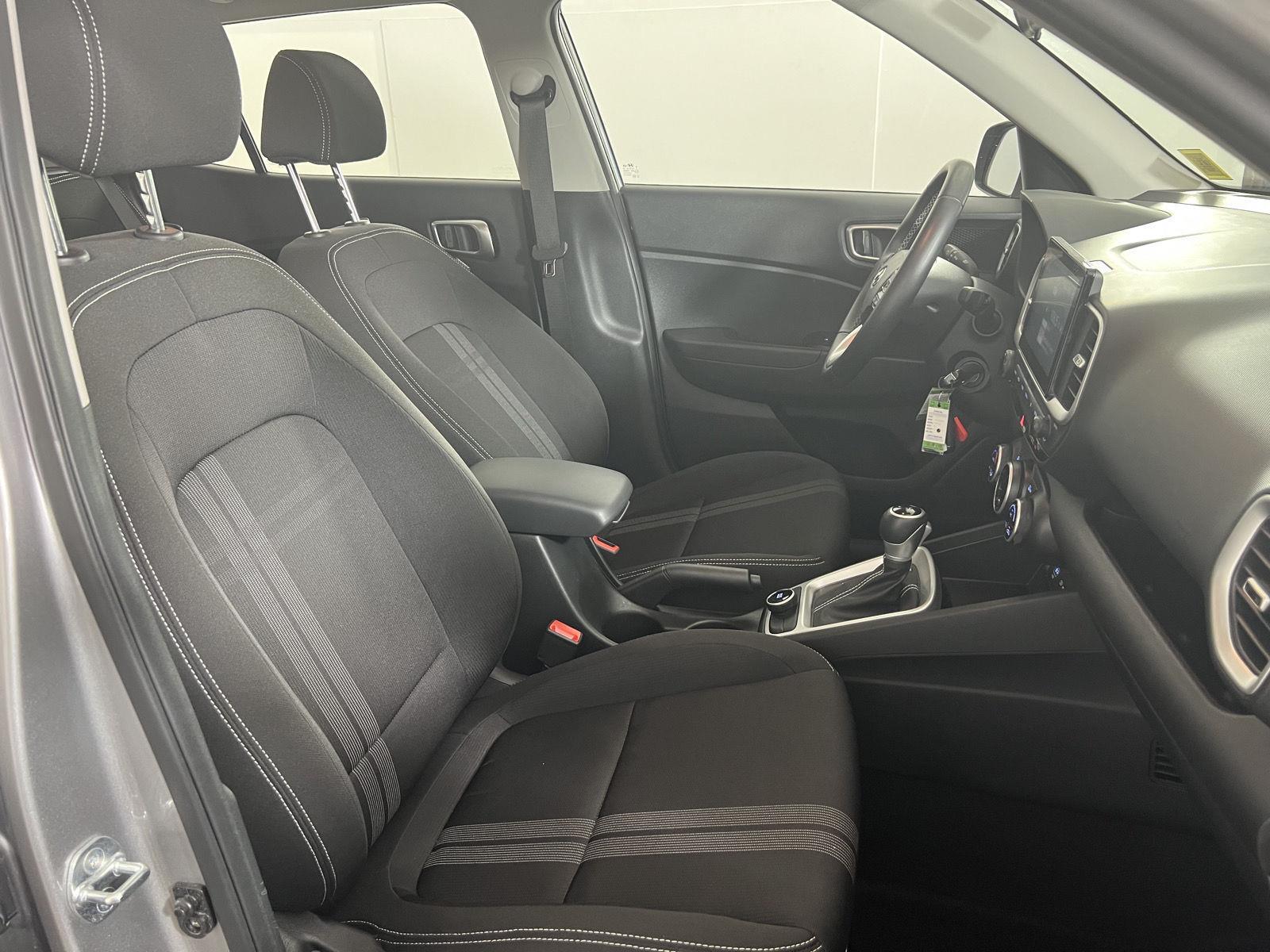 Used 2023 Shimmering Silver Hyundai SEL image 19