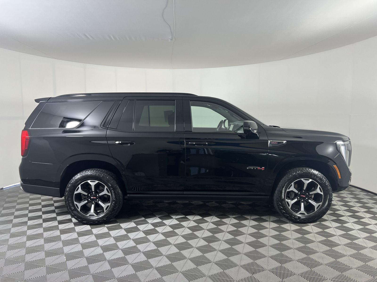 Used 2026 Onyx Black GMC AT4 image 35