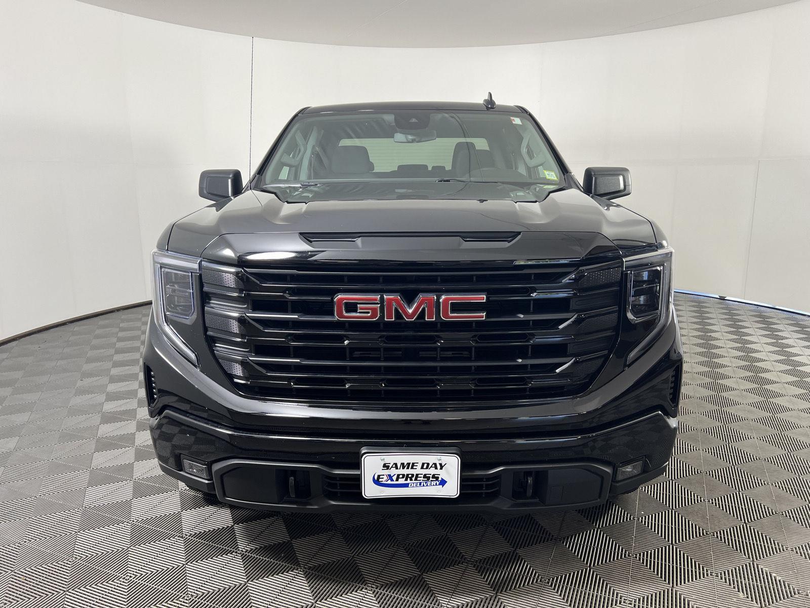 Used 2025 Onyx Black GMC Elevation image 14