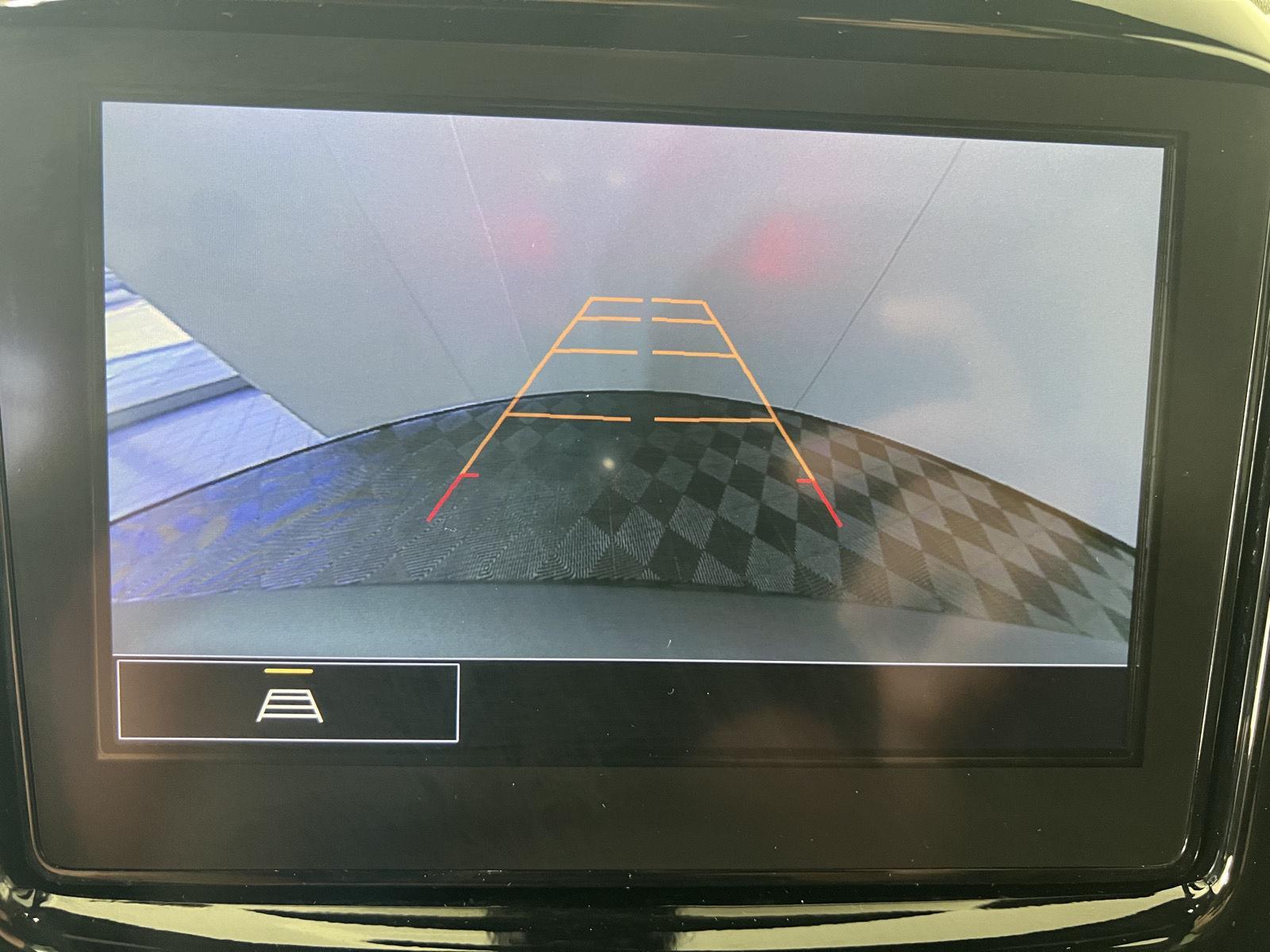 Used 2023 Silver Sage Metallic Chevrolet LT Cloth image 30