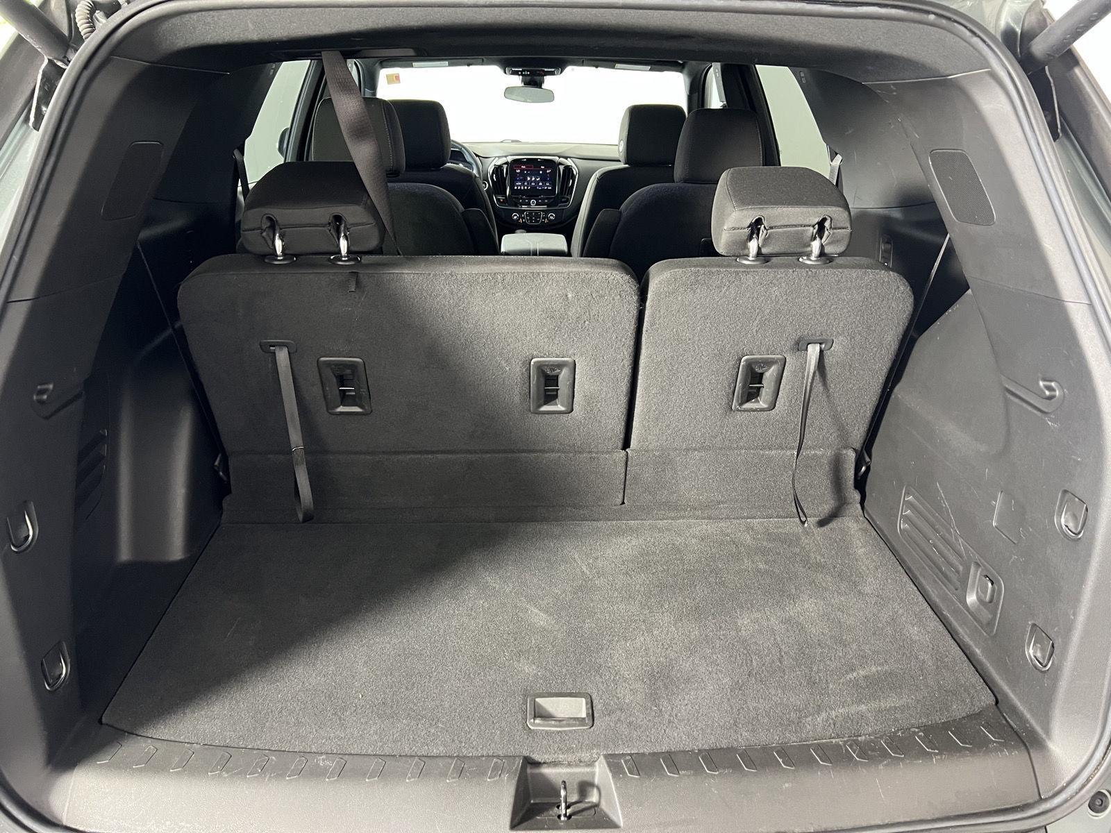 Used 2023 Silver Sage Metallic Chevrolet LT Cloth image 38