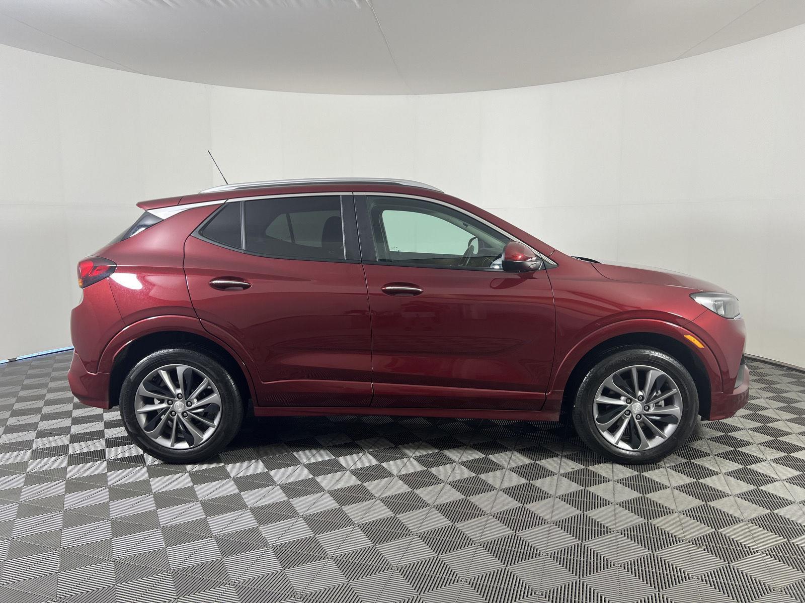Used 2023 Cinnabar Metallic Buick Select image 23