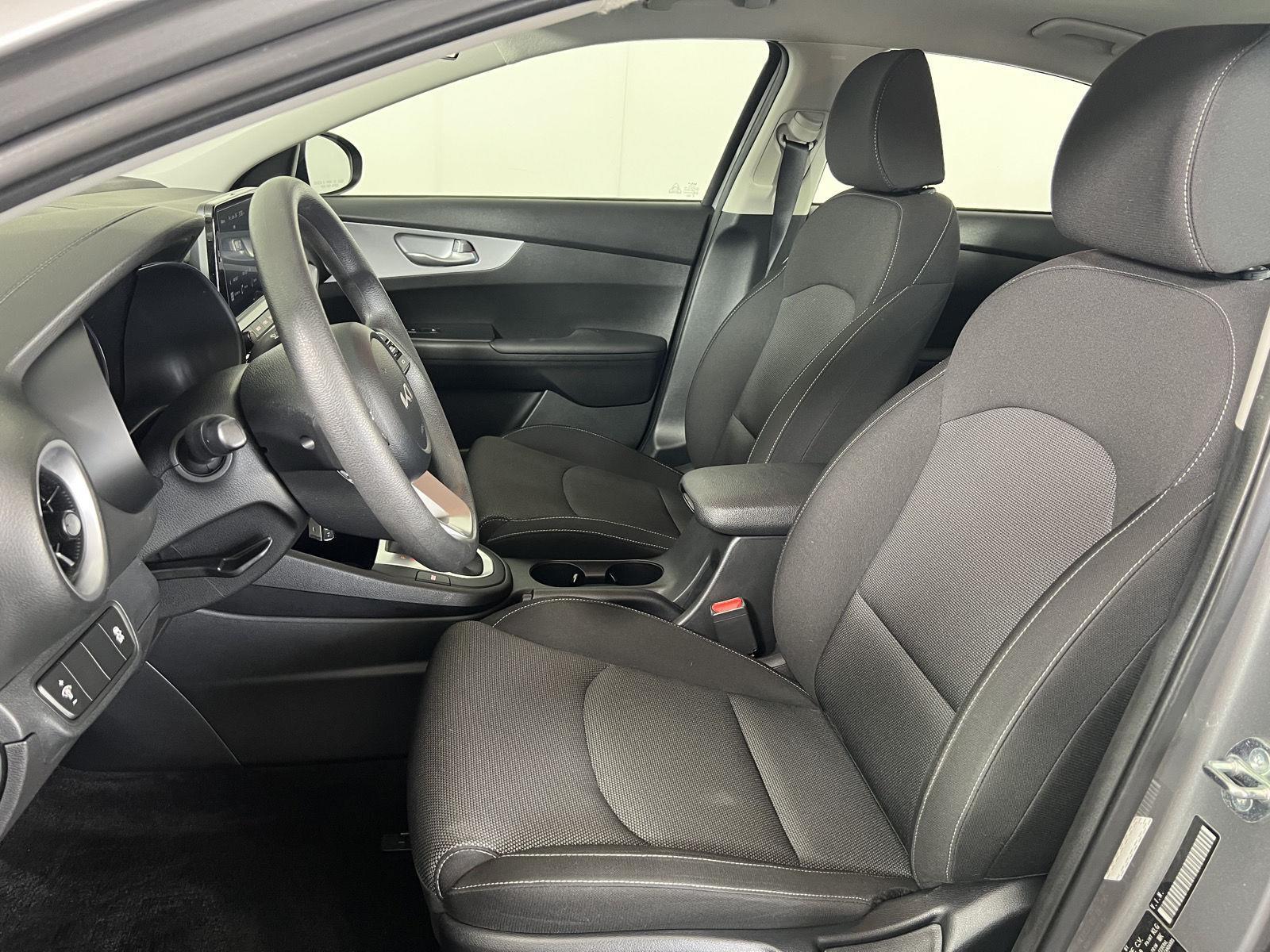 Used 2023 Steel Gray Kia LXS image 5