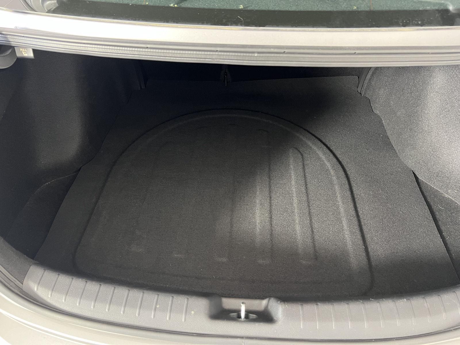 Used 2023 Steel Gray Kia LXS image 19