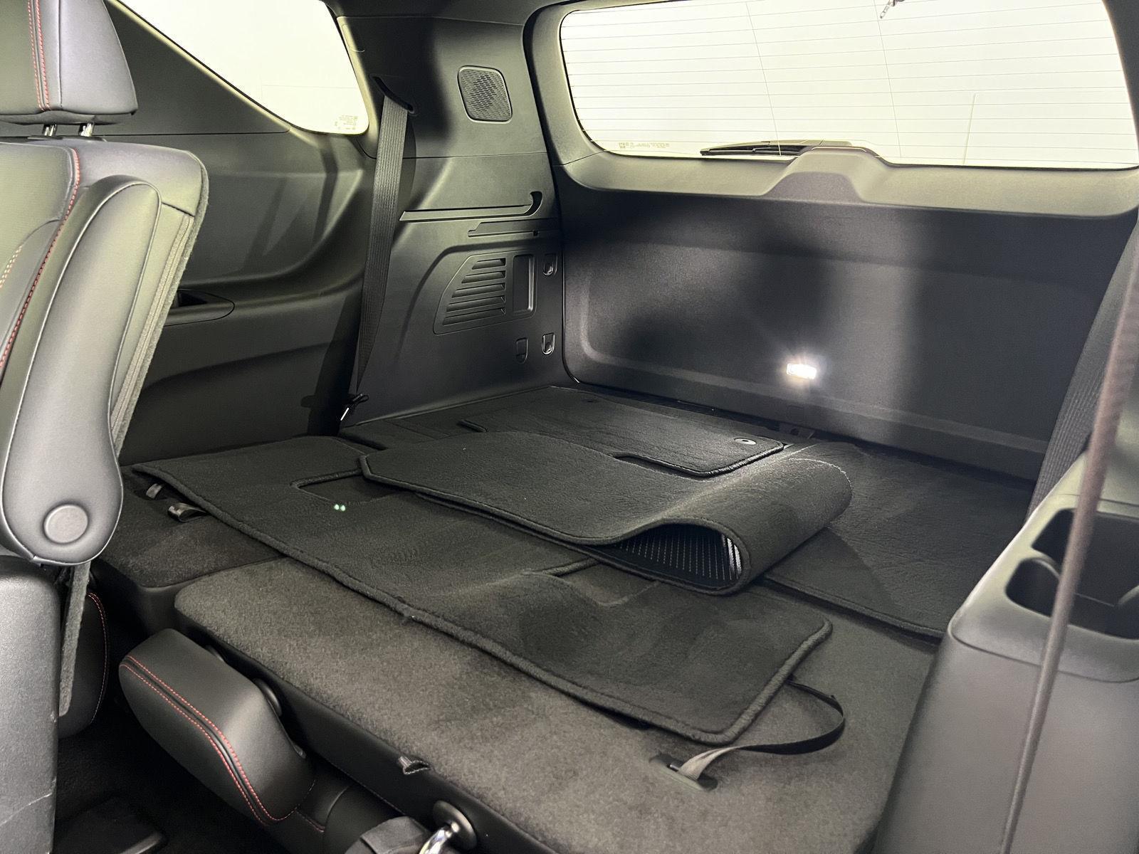 New 2026 Sterling Gray Metallic Chevrolet AWD Z71 image 31