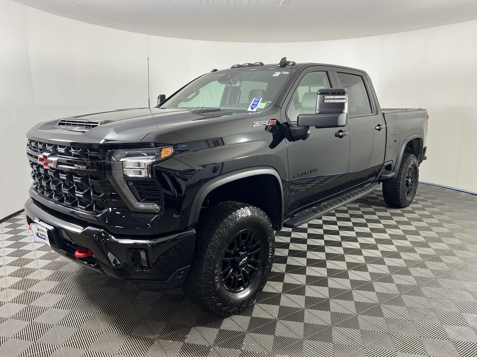 Used 2024 Black Chevrolet ZR2 image 32