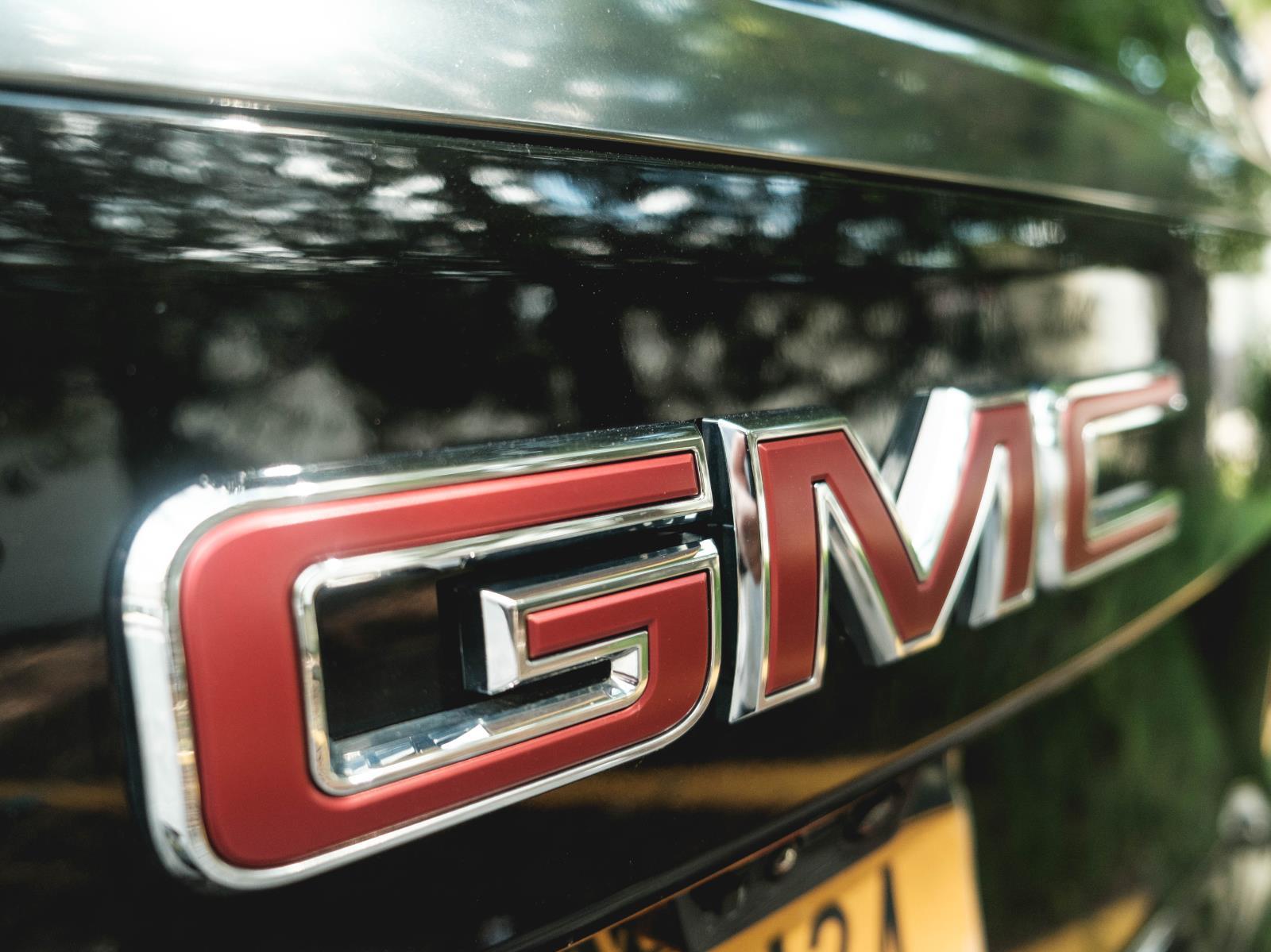 Used 2026 Onyx Black GMC AT4 image 58