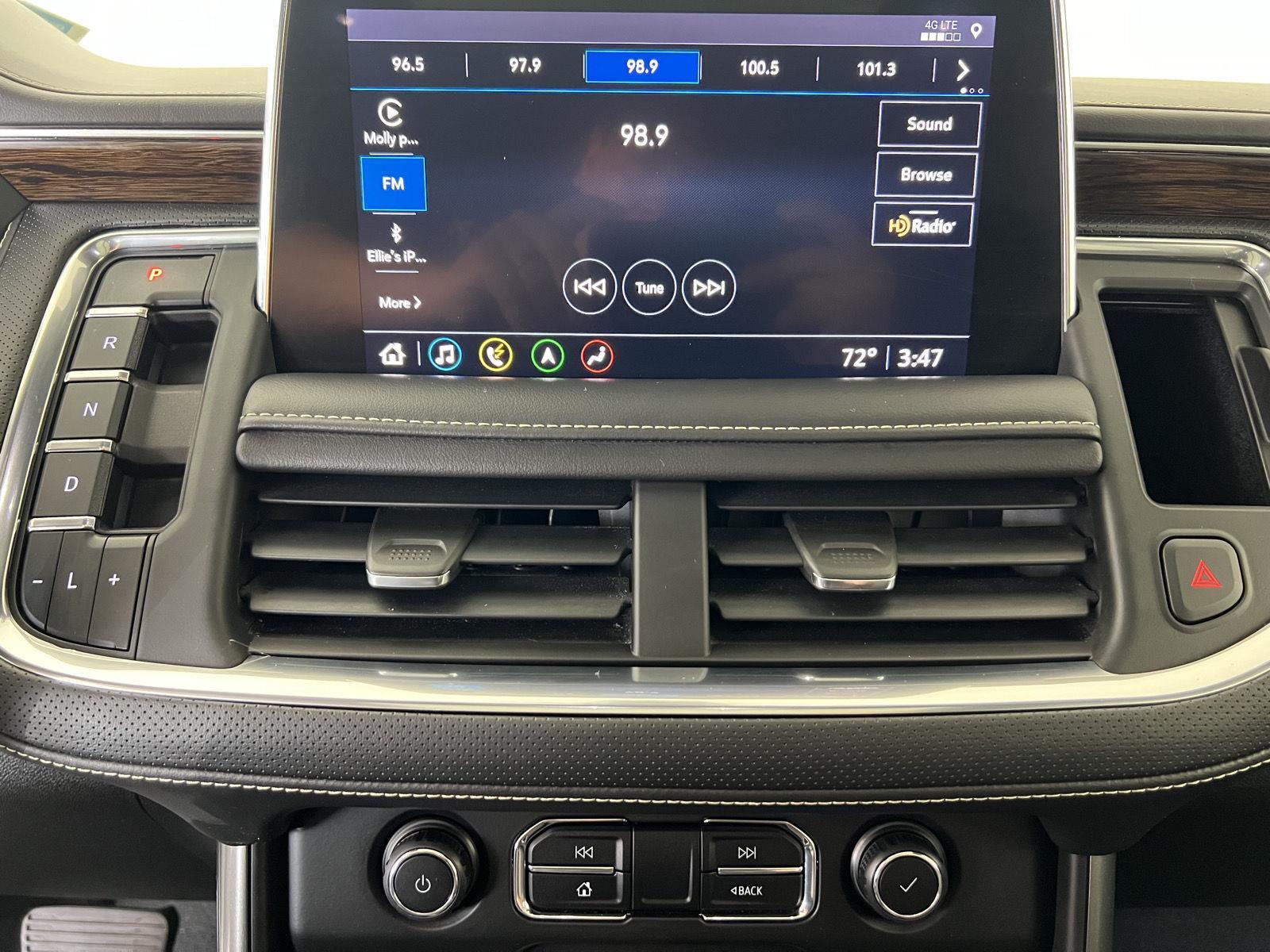 Used 2021 Summit White Chevrolet Premier image 18