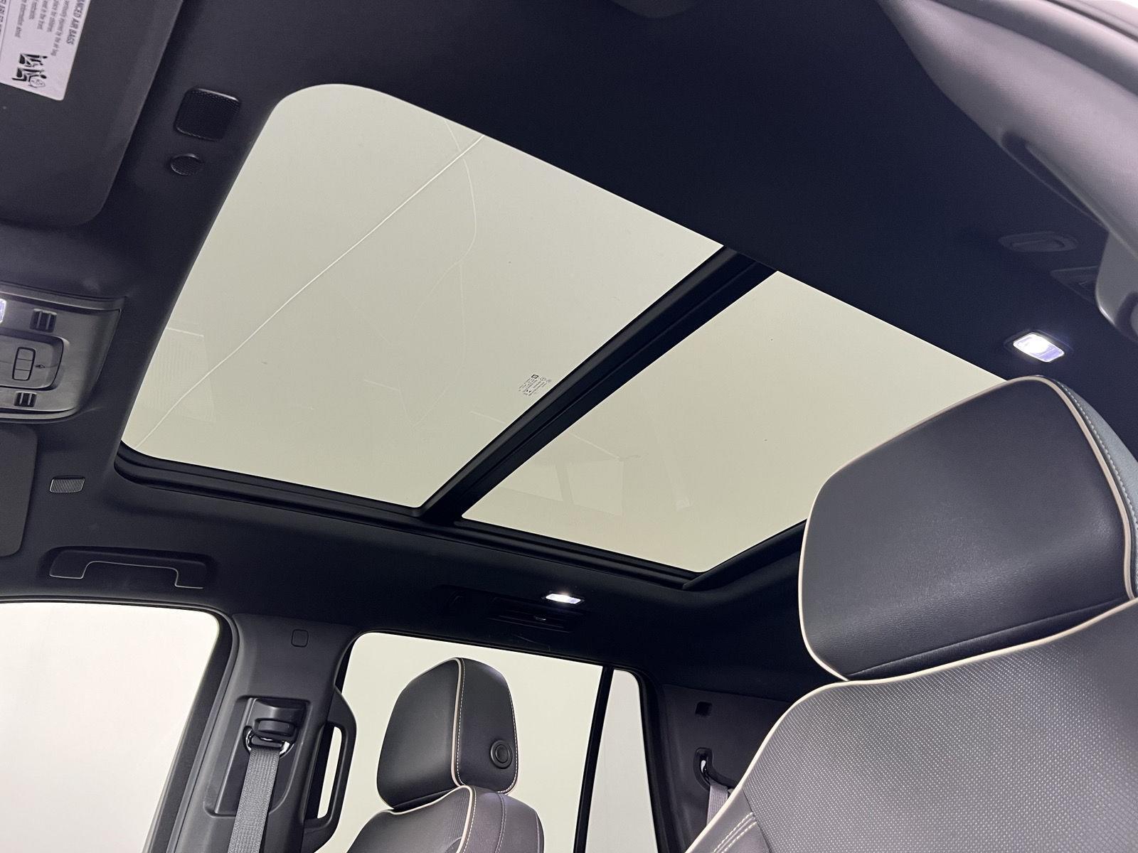 Used 2021 Summit White Chevrolet Premier image 8