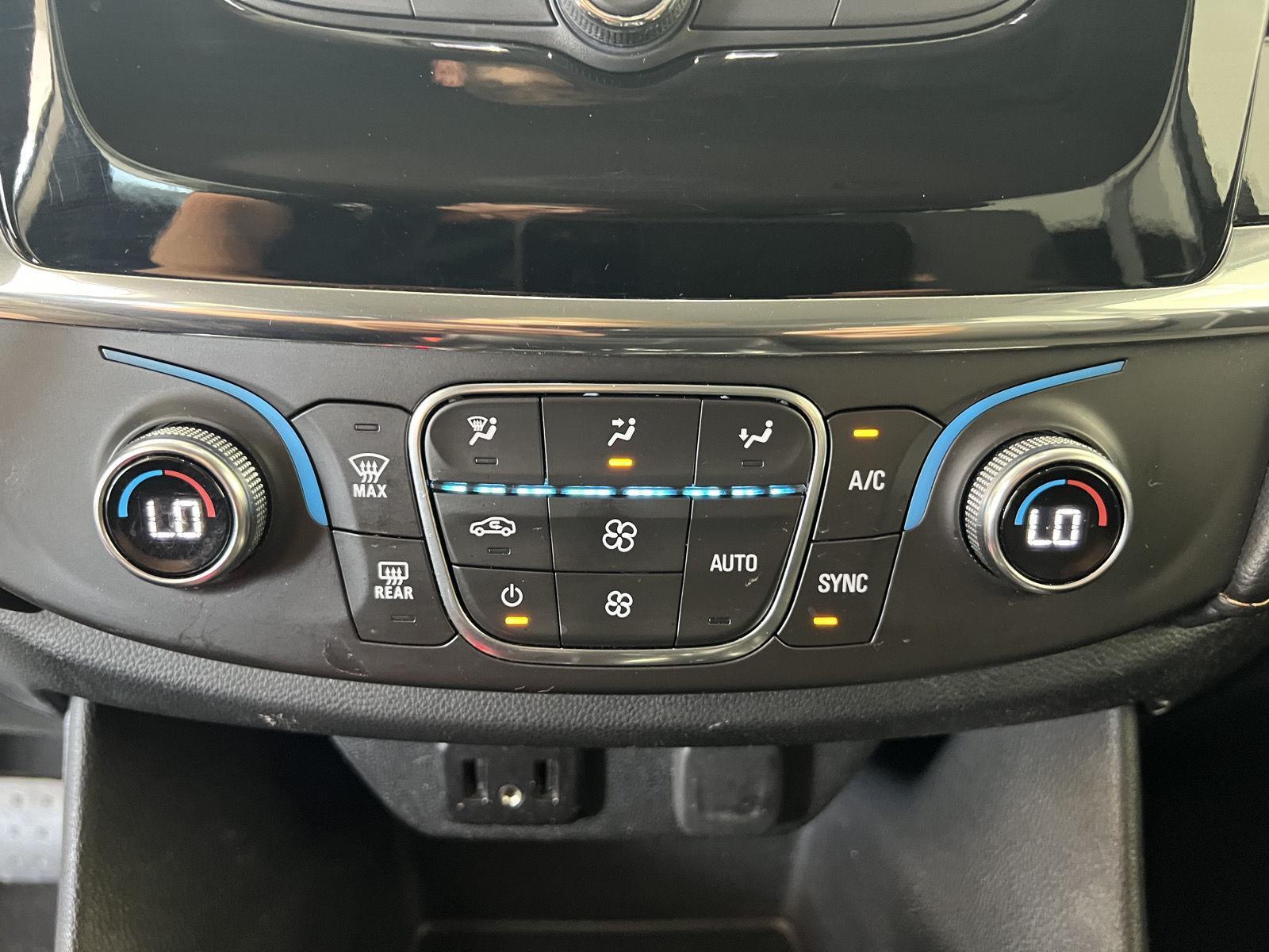 Used 2019 Graphite Metallic Chevrolet LT Cloth image 15