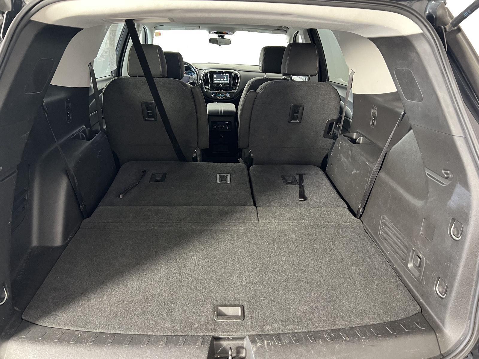 Used 2019 Graphite Metallic Chevrolet LT Cloth image 20
