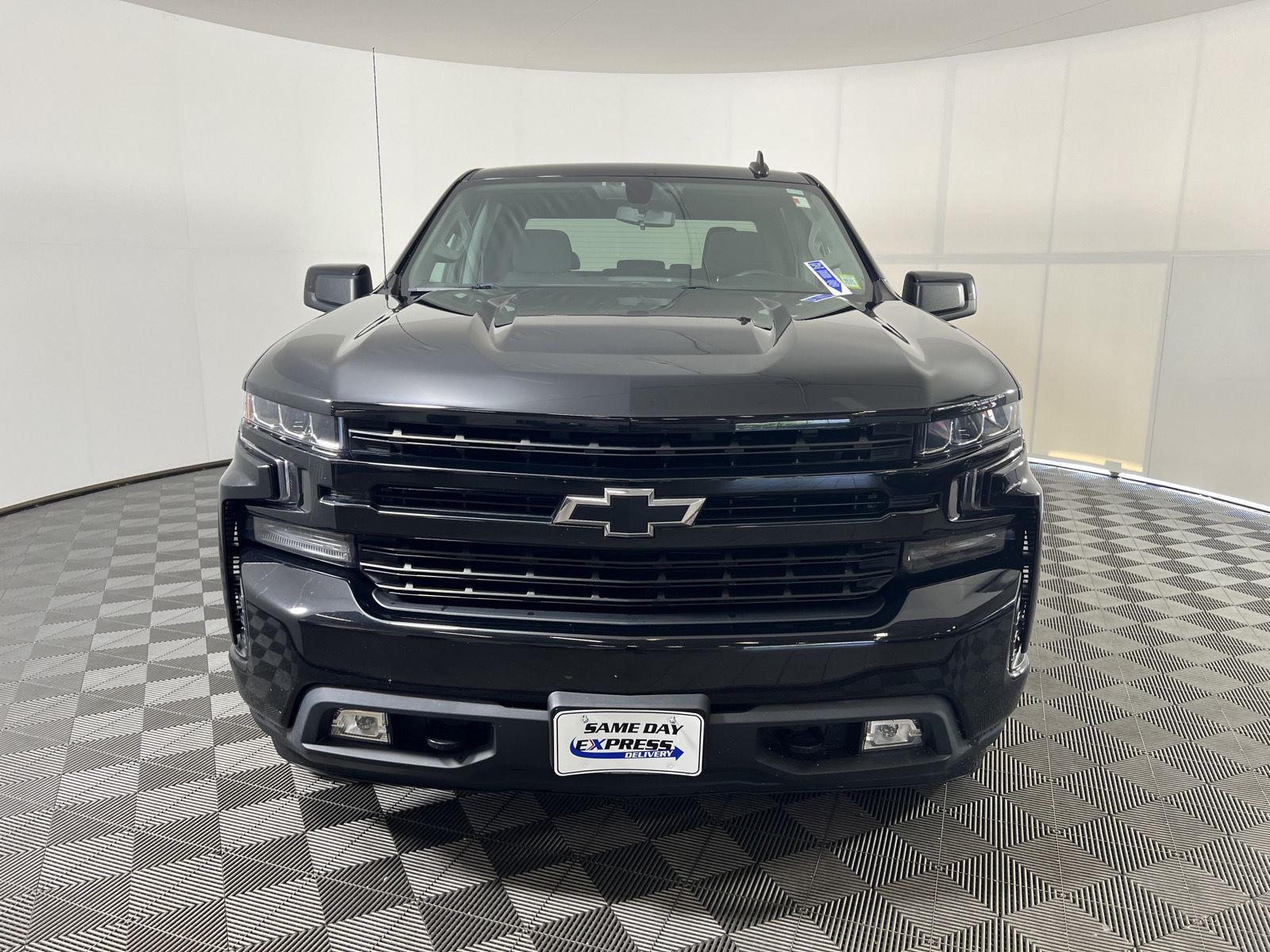 Used 2019 Black Chevrolet RST image 30
