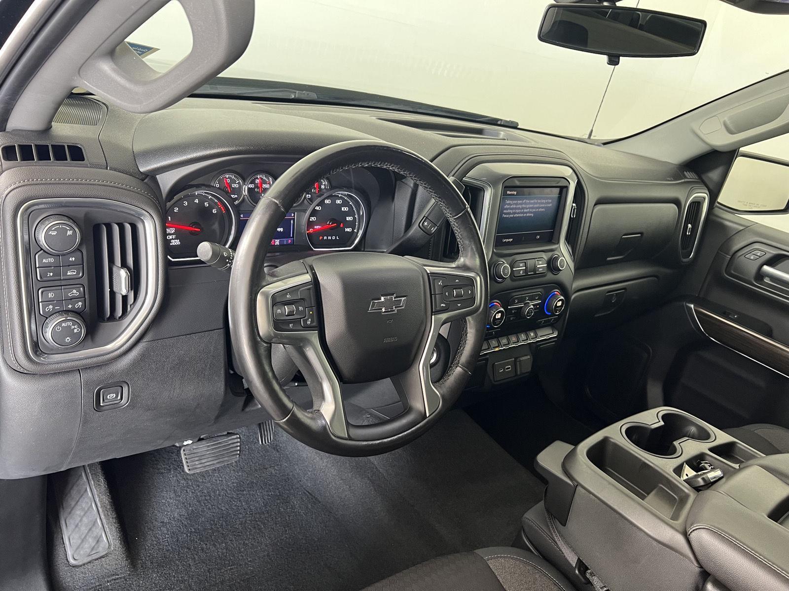 Used 2019 Black Chevrolet RST image 5