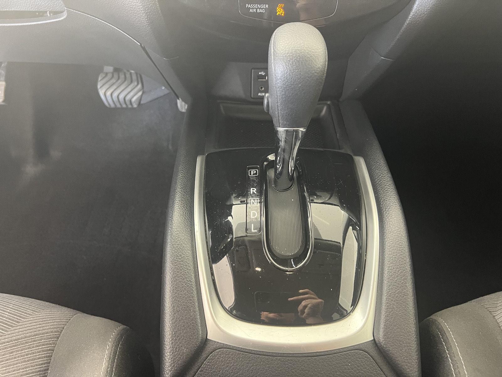 Used 2016 Magnetic Black Nissan SV image 18