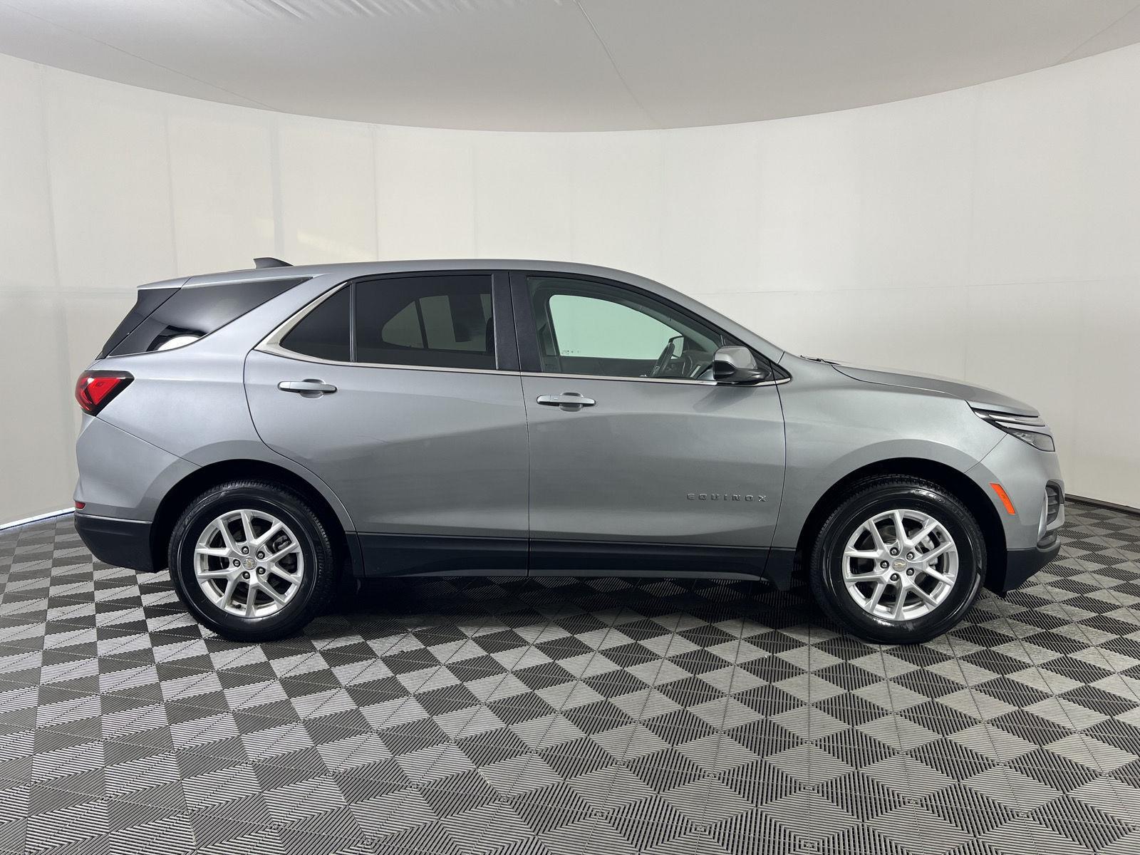 Used 2024 Sterling Gray Metallic Chevrolet LT image 25